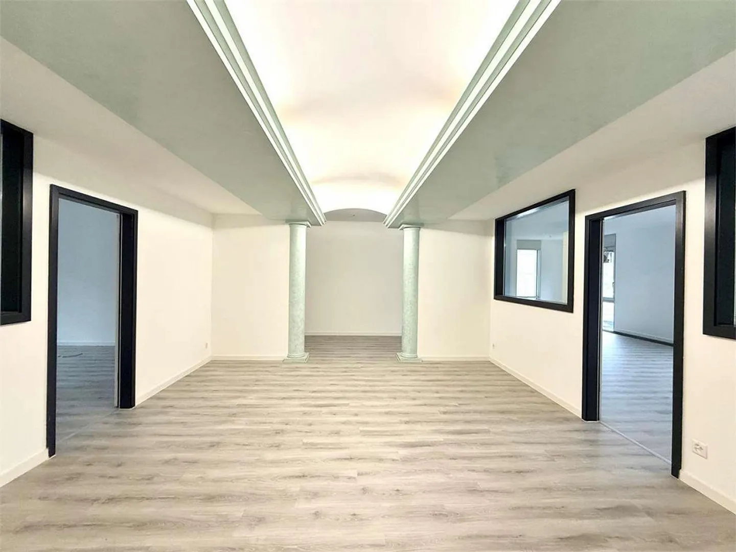 Lugano, prestigebüro mit 7 Räumen und Panoramablick auf den See - Foto 2 von 9