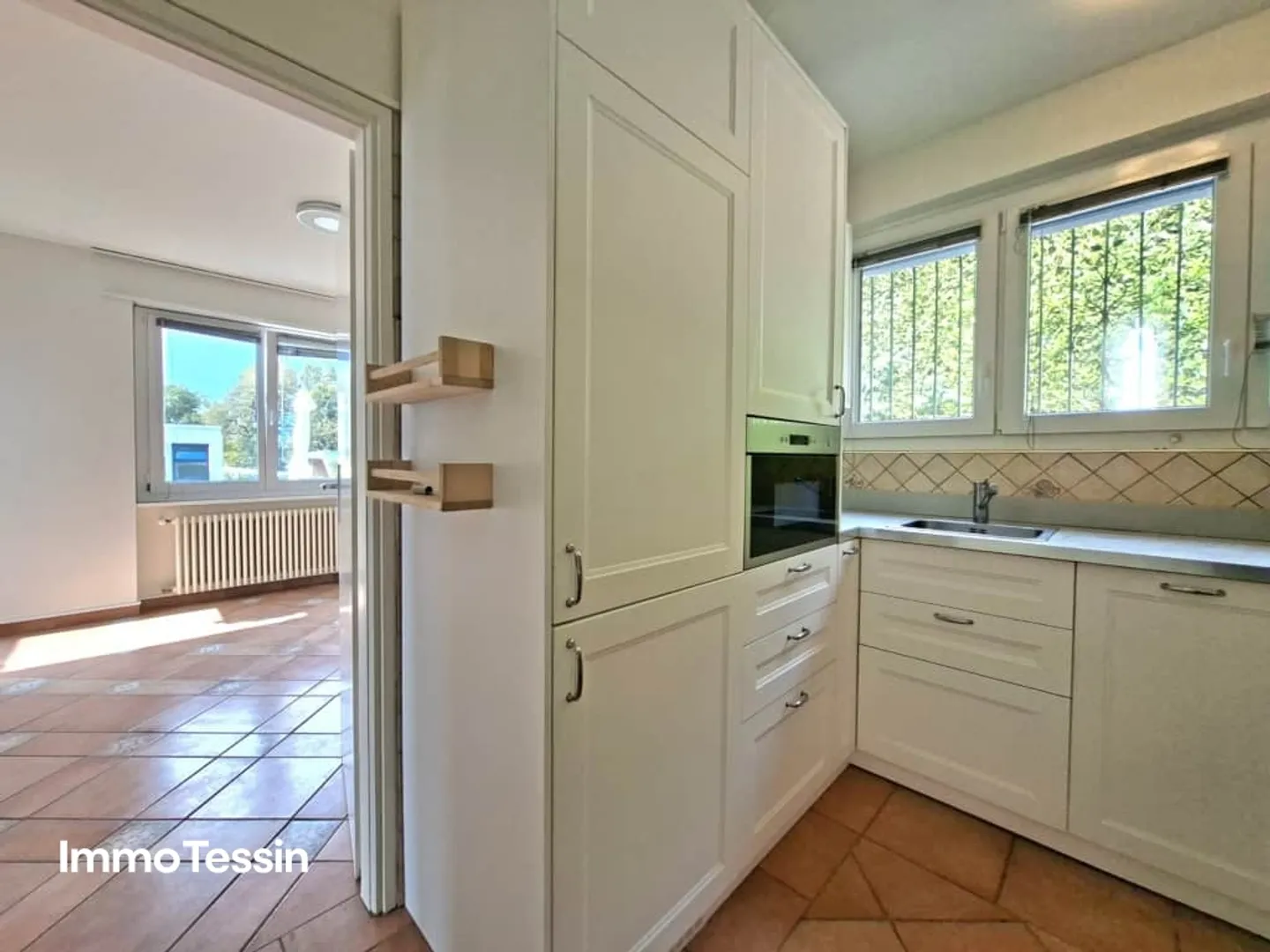 HIGHLIGHT: Elegant Villa with Pool & Large Garden just Minutes from Lugano and Lake Lugano - Photo 9 of 13