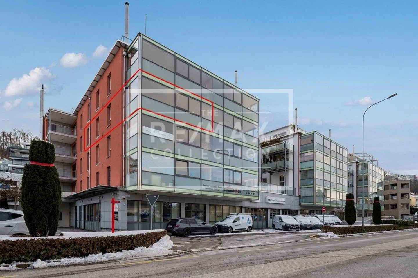 Condominium attrayant et bien entretenu de 3,5 pièces avec vue sur le lac, en droit de construction favorable ! - Photo 1 sur 13