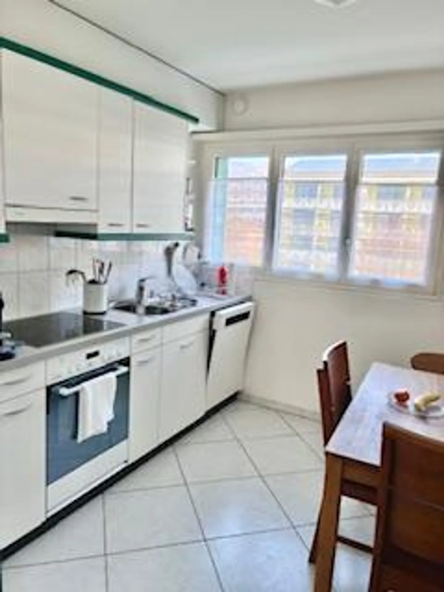 Spacious 2-Room Apartment - Photo 3 of 4