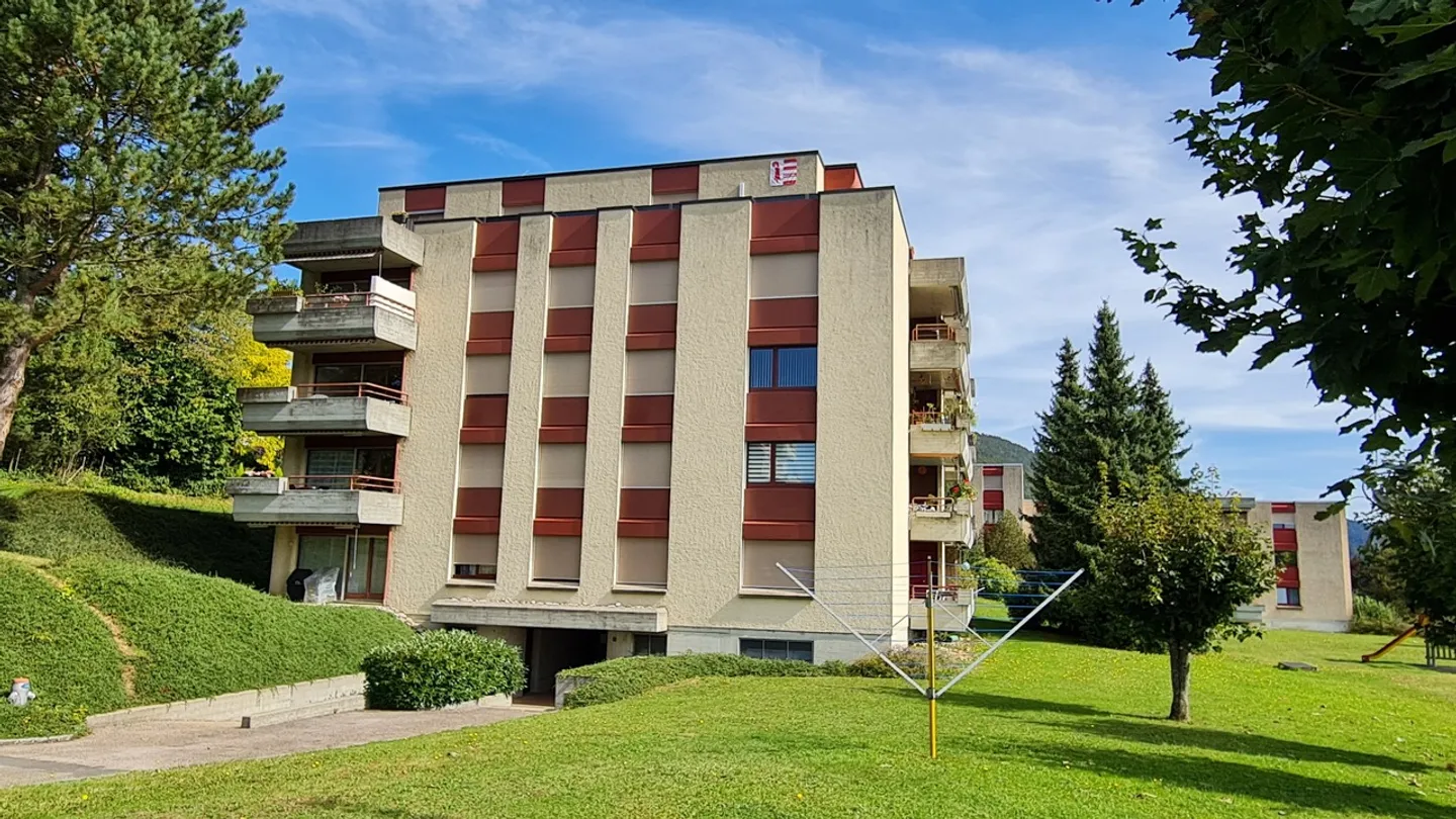 Schöne 4,5 Zimmer von 98m2 mit herrlichem Blick auf Delémont - Foto 11 von 13