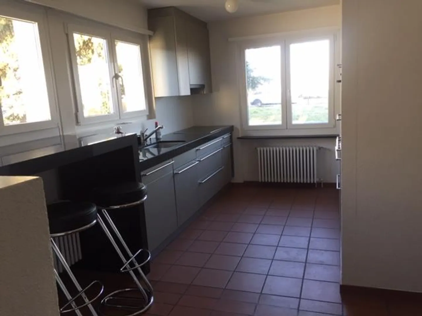 Casa unifamiliare al porto - Foto 4 di 15