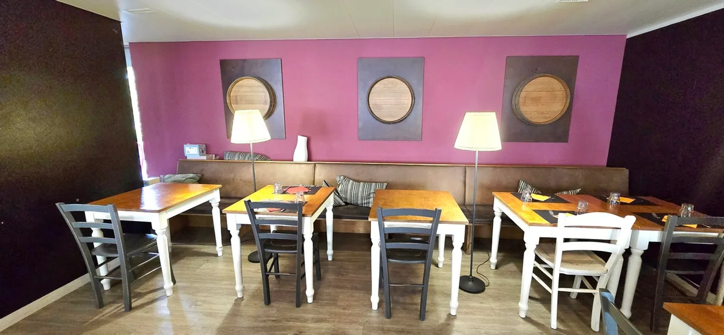 Unique Italian Tapas Restaurant - Photo 2 of 13