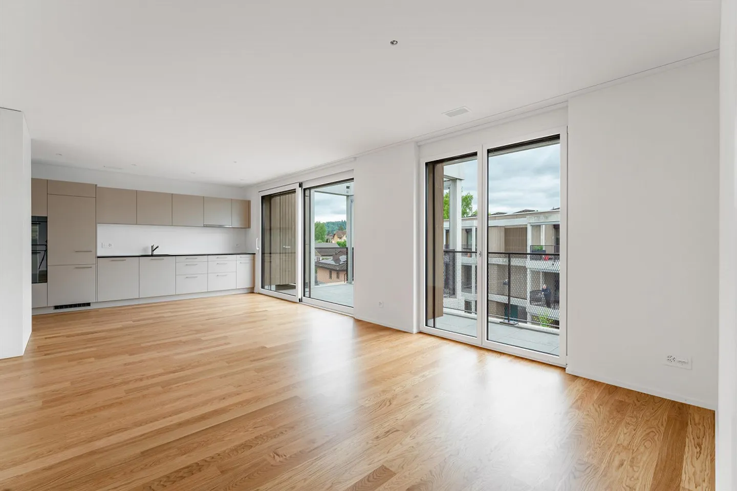 Moderne - comme neuf - standard de construction comme un appartement en copropriété à partir du 1.3.26 - Photo 1 sur 8