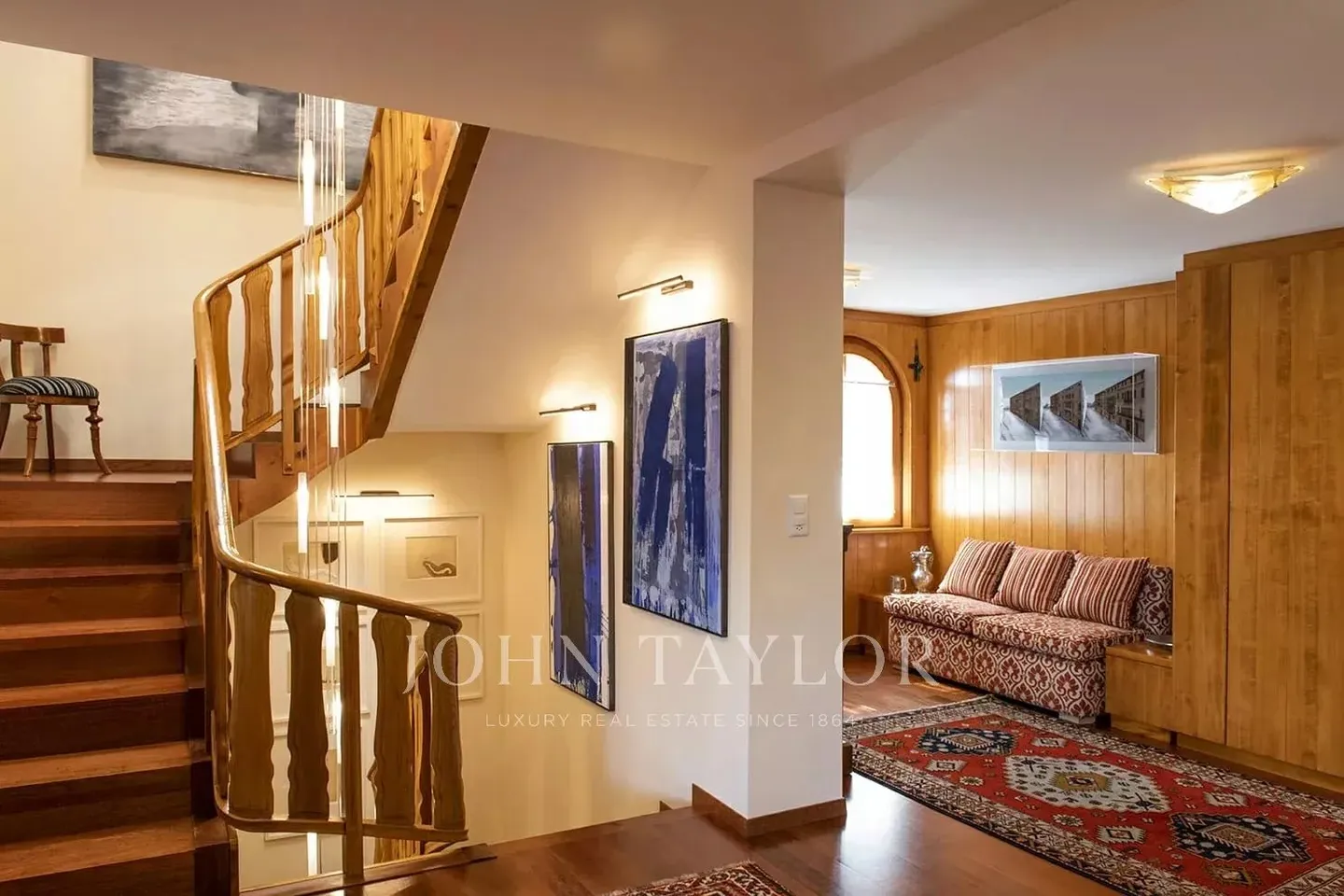 Chalet 10.5 pièces - Photo 2 sur 13