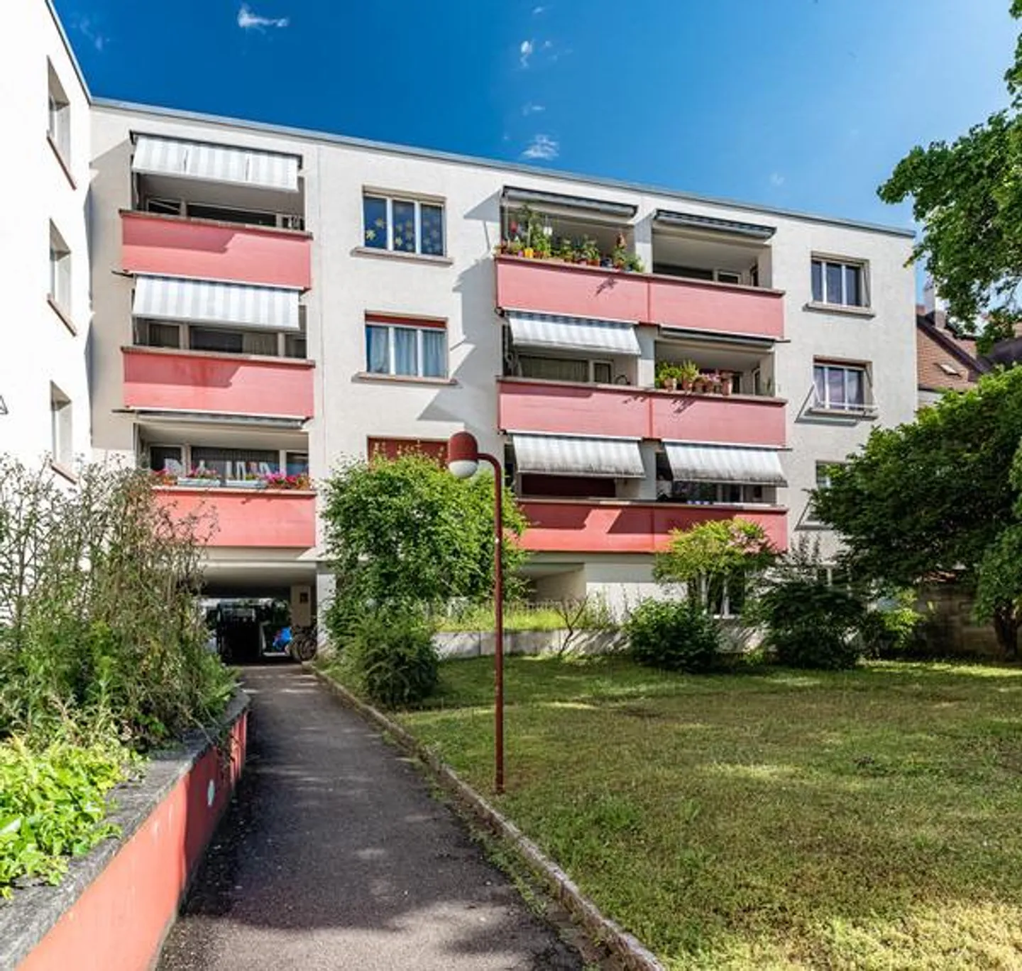 Charmante Wohnung im Innenhof - Foto 2 von 10