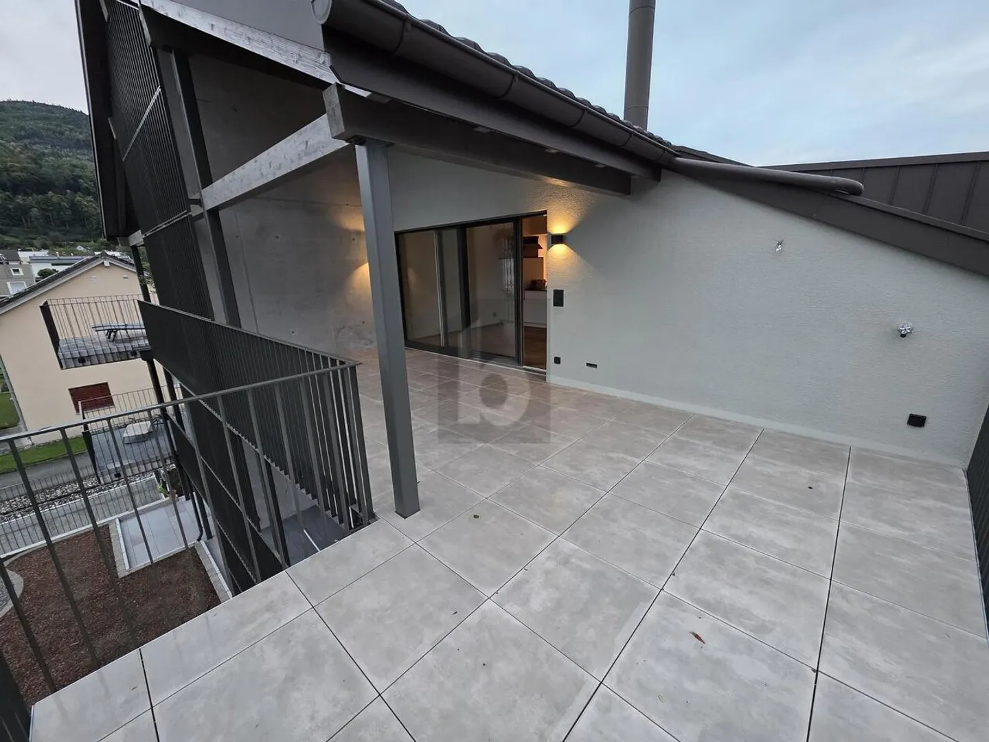 FIRST USE: MODERN WITH A VIEW - Photo 2 of 6