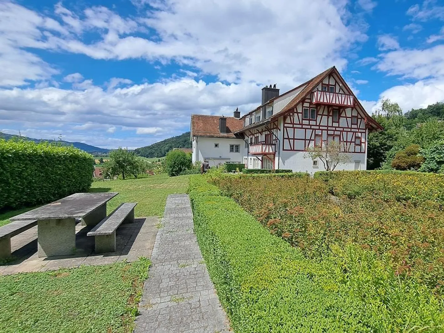 2.5 Zi.-Wohnung im obersten Geschoss mit Ausblick übers Limmat - Foto 11 von 13