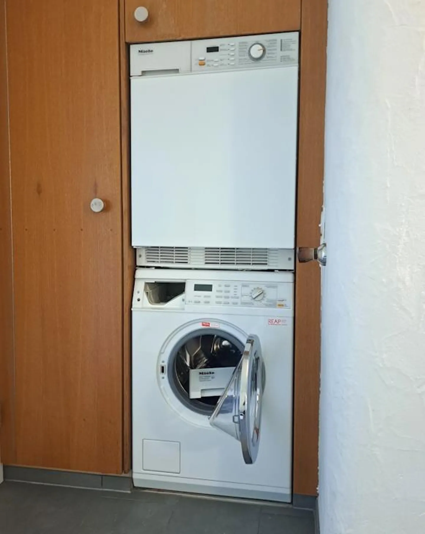 2.5 Zi.-Wohnung im obersten Geschoss mit Ausblick übers Limmat - Foto 12 von 13