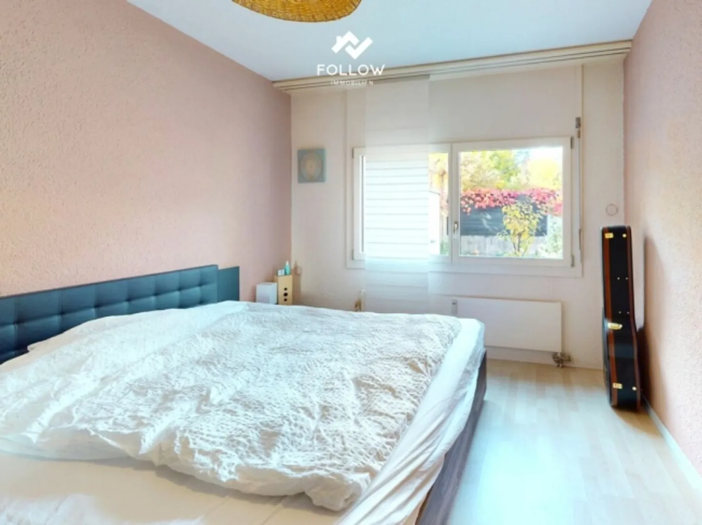 Condominio ben tenuto e parzialmente ristrutturato di 3,5 stanze con vista lago nella baia di Spiezer - Foto 7 di 12