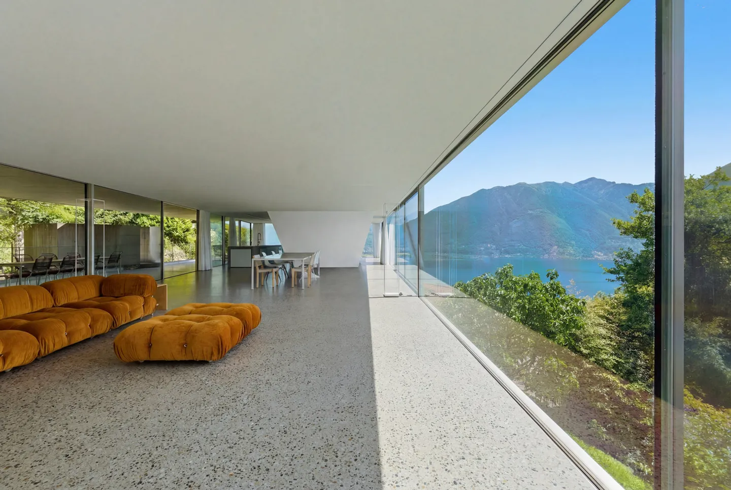 Stunning Villa with Lake View - Photo 8 of 25