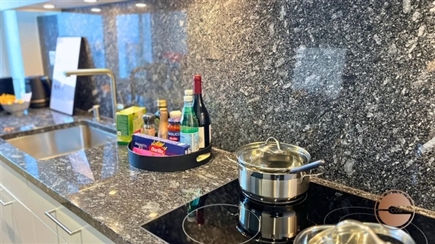 MODERN 2-BEDROOM SERVICED APARTMENT - HIGH-QUALITY FURNISHED APARTMENT WITH BALCONY - Photo 11 of 15