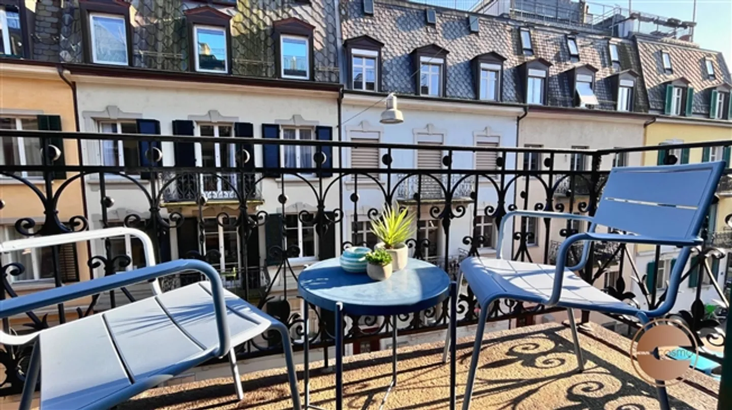 MODERN 2-BEDROOM SERVICED APARTMENT - HIGH-QUALITY FURNISHED APARTMENT WITH BALCONY - Photo 13 of 15