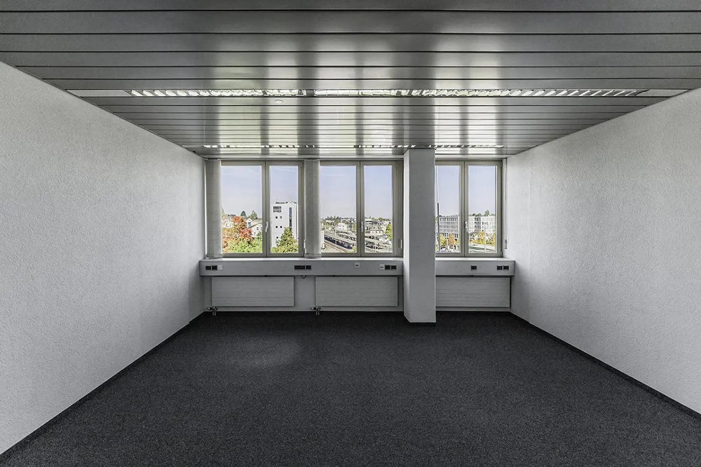 Vielseitiger Büro/Atelier Raum - Foto 2 von 4
