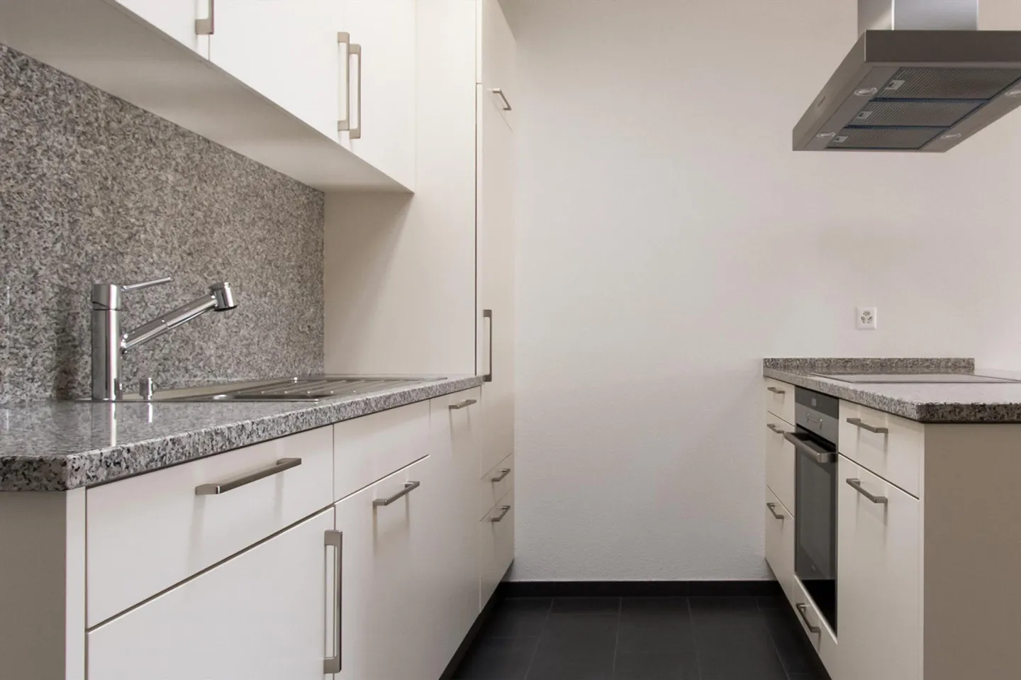 Appartamento soleggiato e tranquillo con balcone coperto - Foto 4 di 8