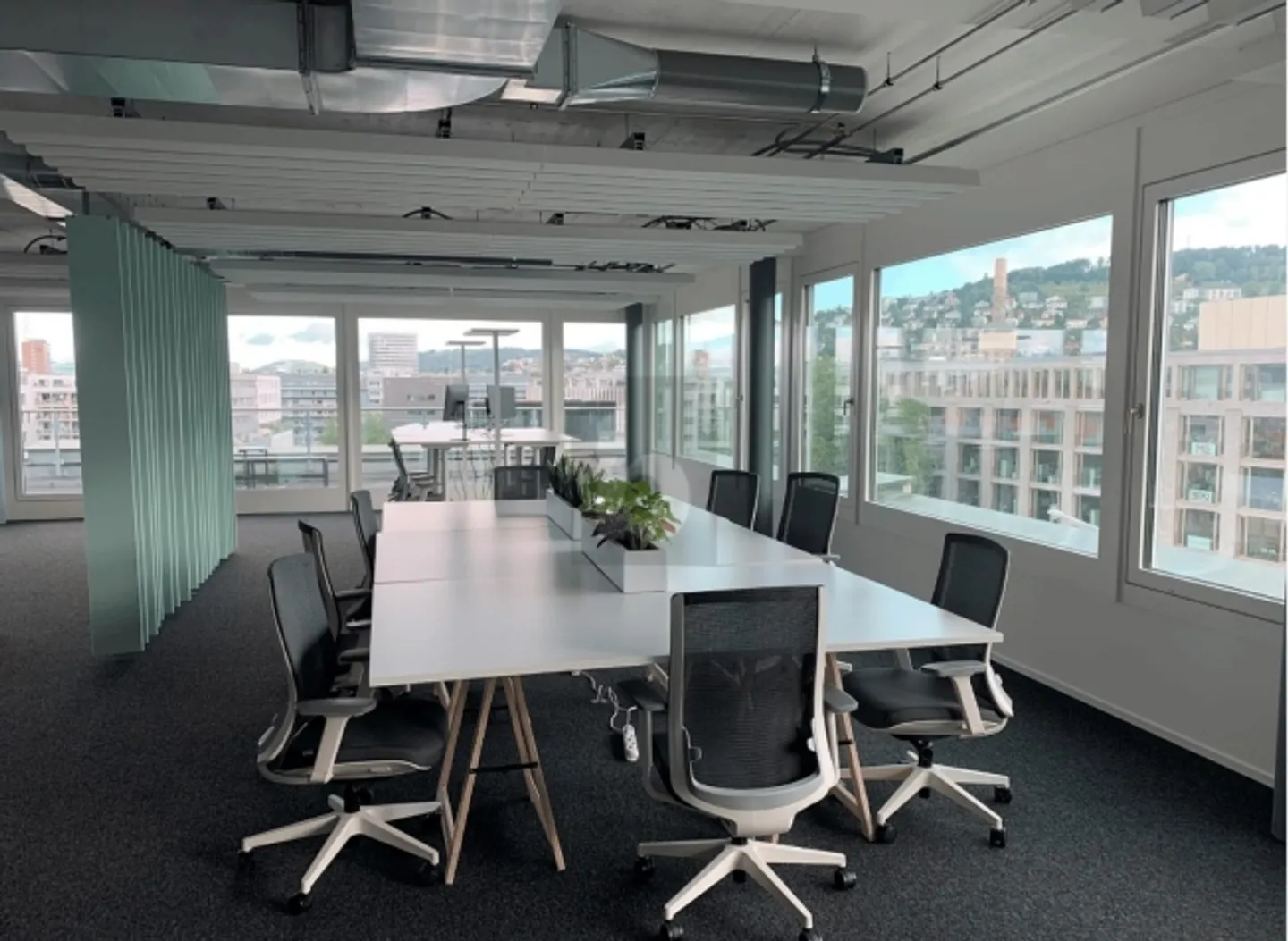 «HELLES BÜRO ZUR UNTERMIETE BEIM SCHIFFBAU» - Foto 2 von 6