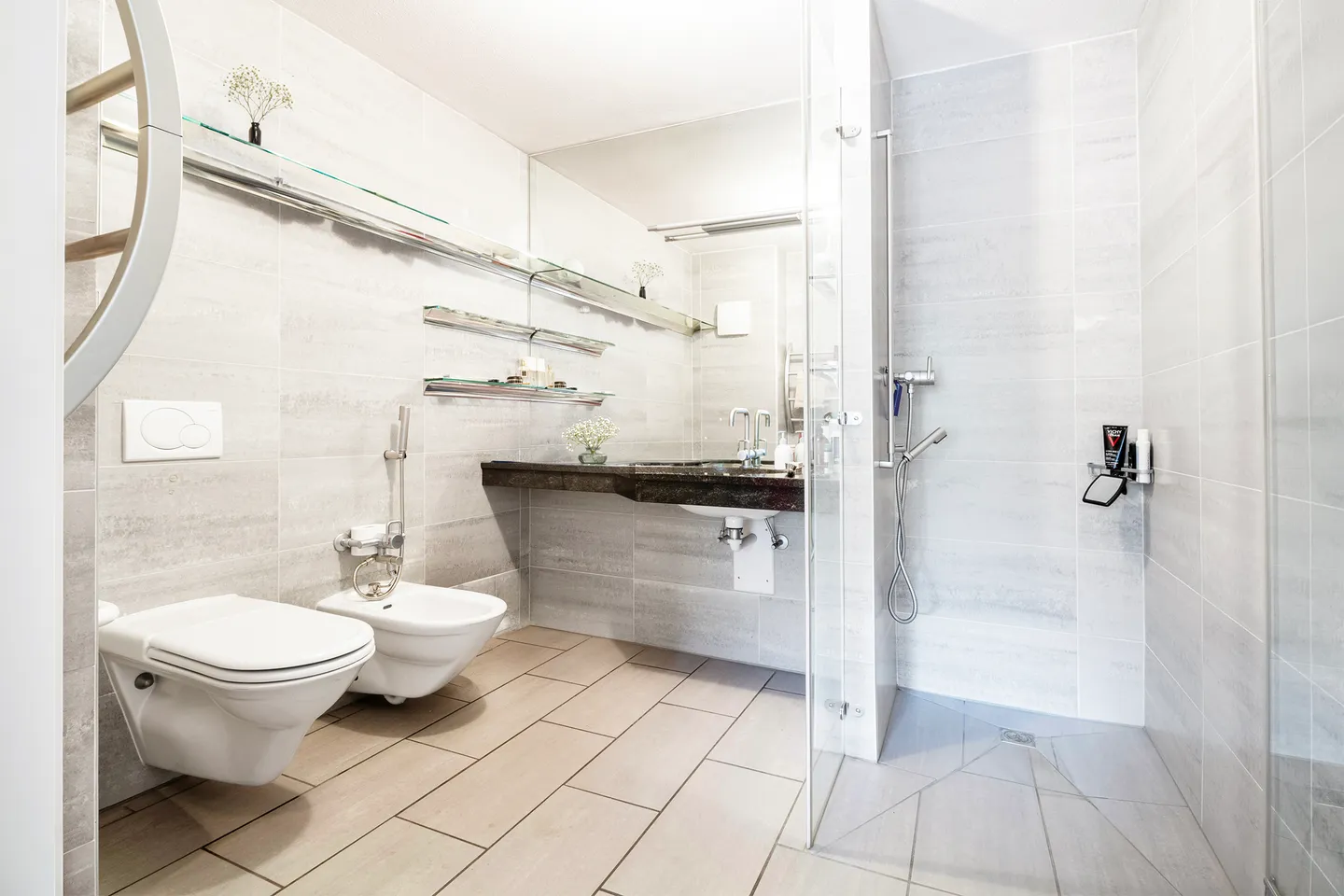 Residential solution within walking distance of all amenities - Photo 6 of 7