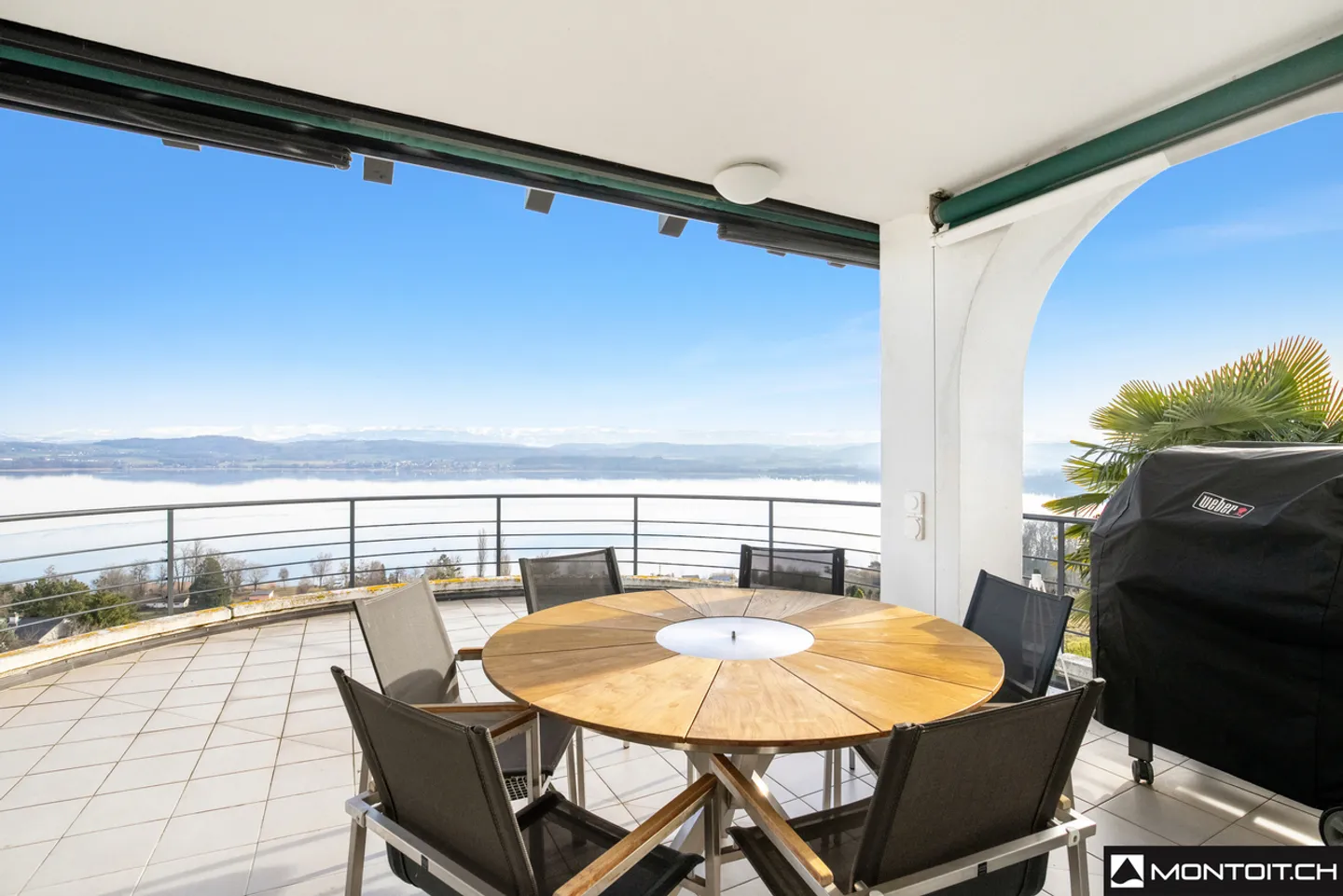 Magnifique Villa avec Vue sur le Lac - Photo 4 sur 12