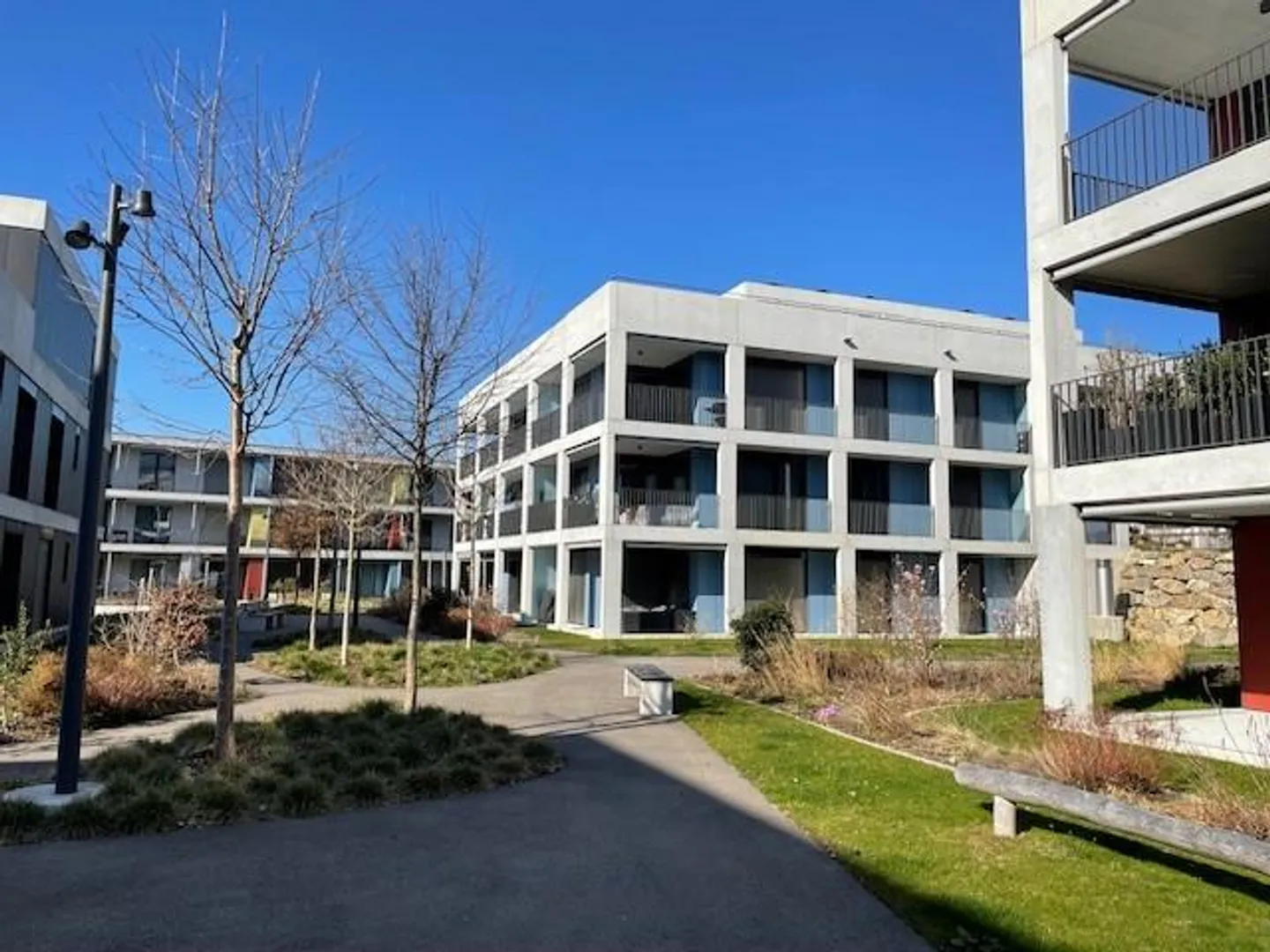 Appartement lumineux dans un emplacement calme recherché ? - Photo 1 sur 9