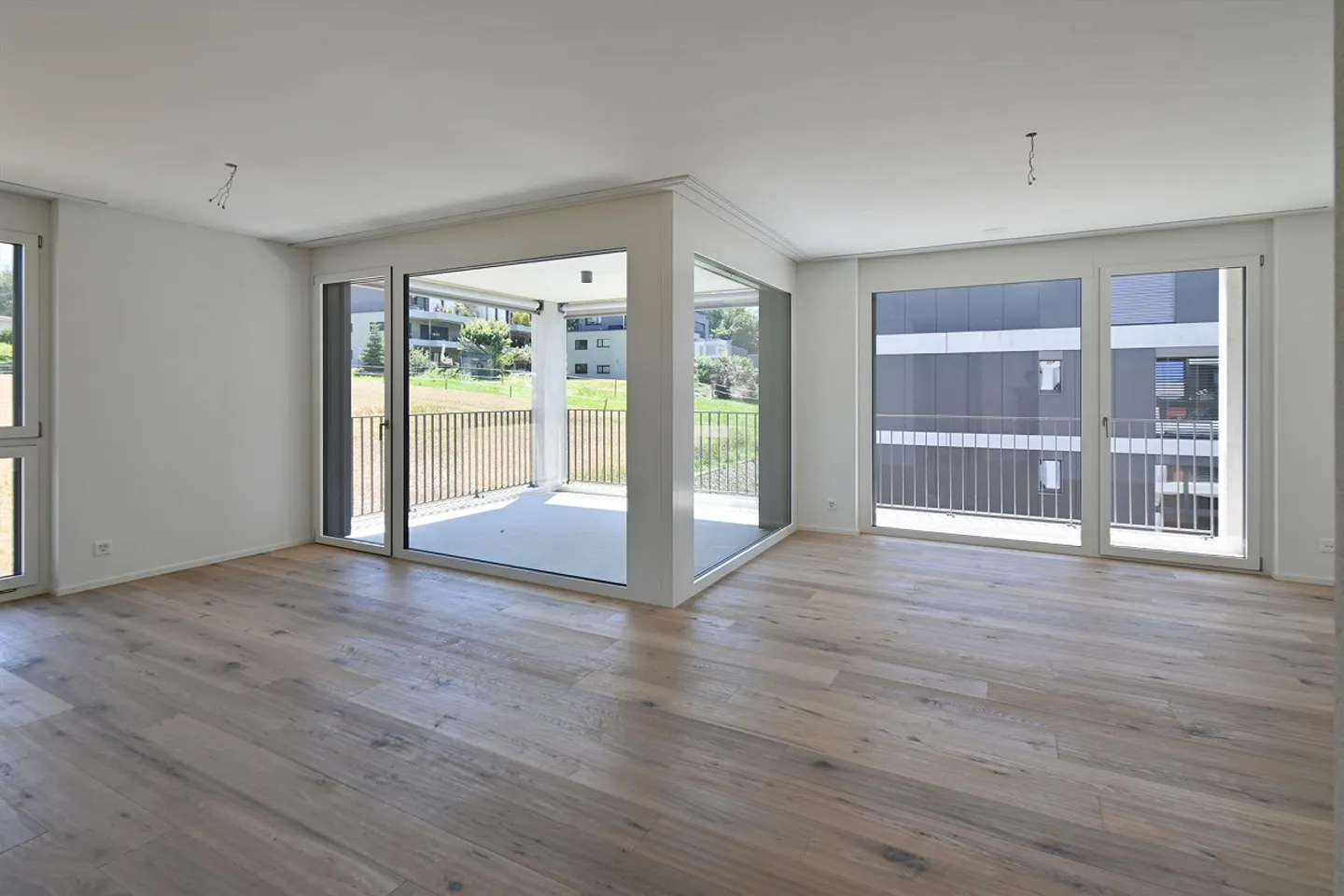 Appartement lumineux dans un emplacement calme recherché ? - Photo 2 sur 9