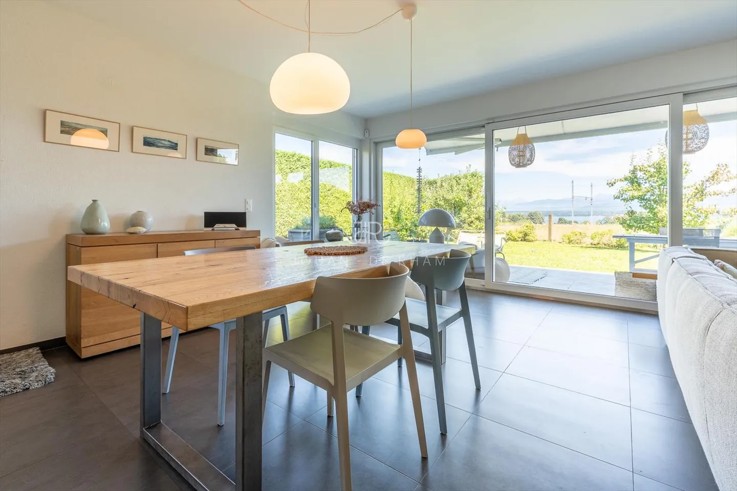 Magnificent Lake View - House in the Village of Founex - Photo 2 of 10