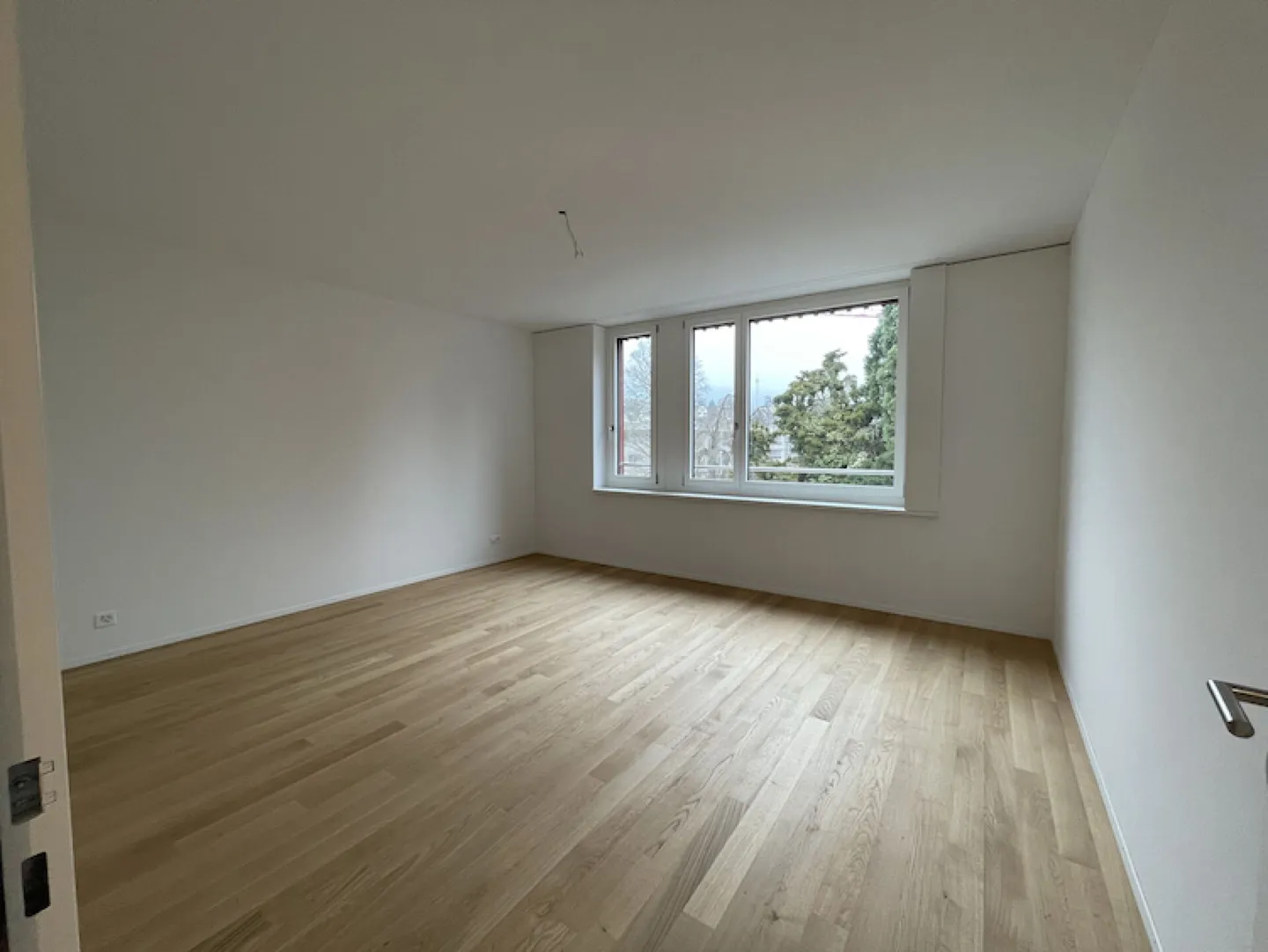 Un appartement en attique aussi unique que vous ! - Photo 3 sur 7