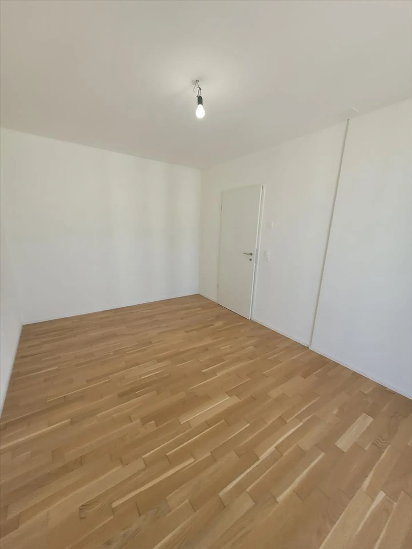 Appartamento di 2.5 locali in affitto a Delémont - Foto 3 di 7