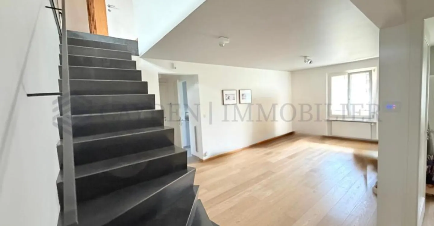 Stunning Duplex with Lake View - Photo 5 of 5