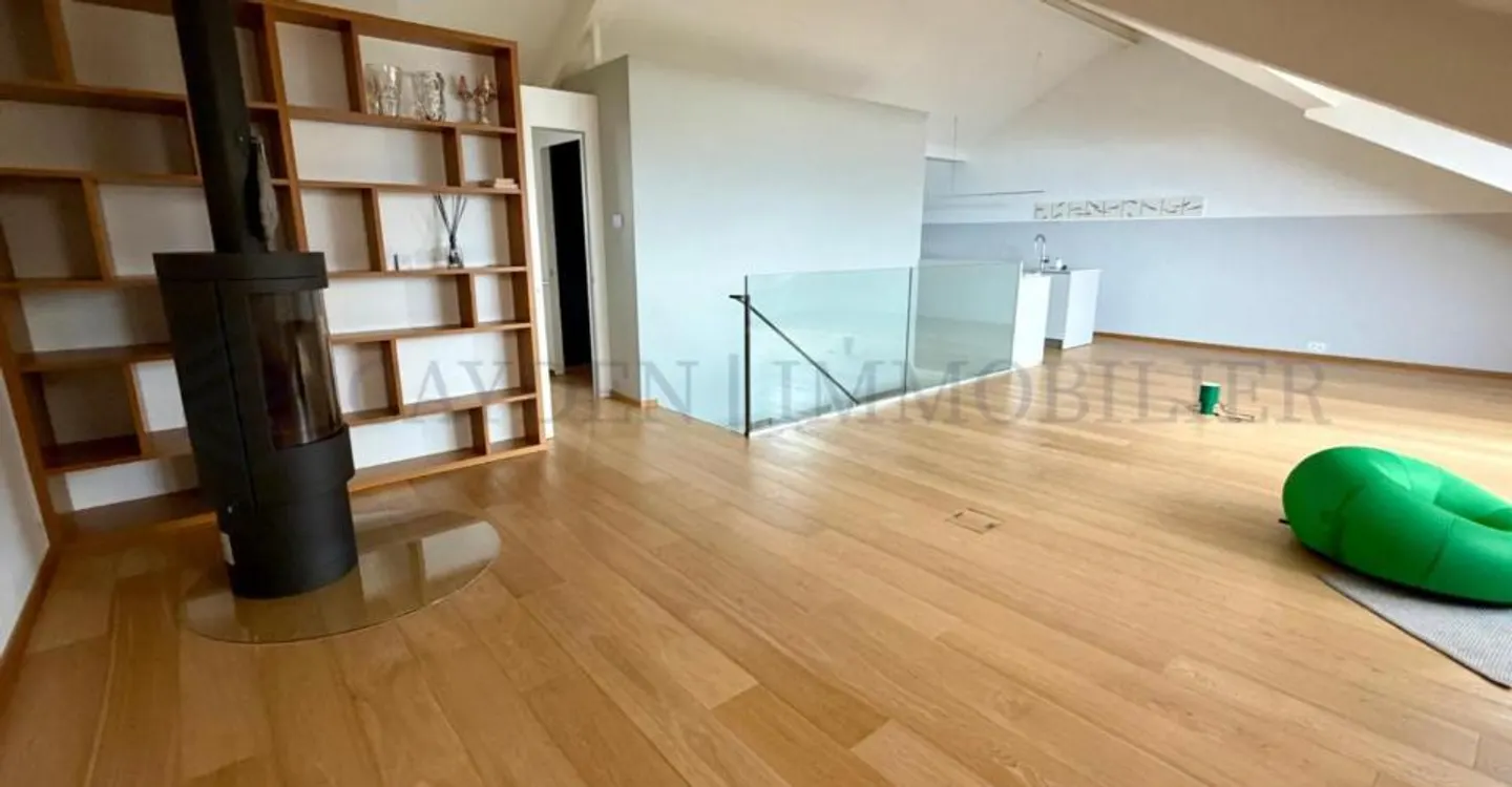 Stunning Duplex with Lake View - Photo 2 of 5