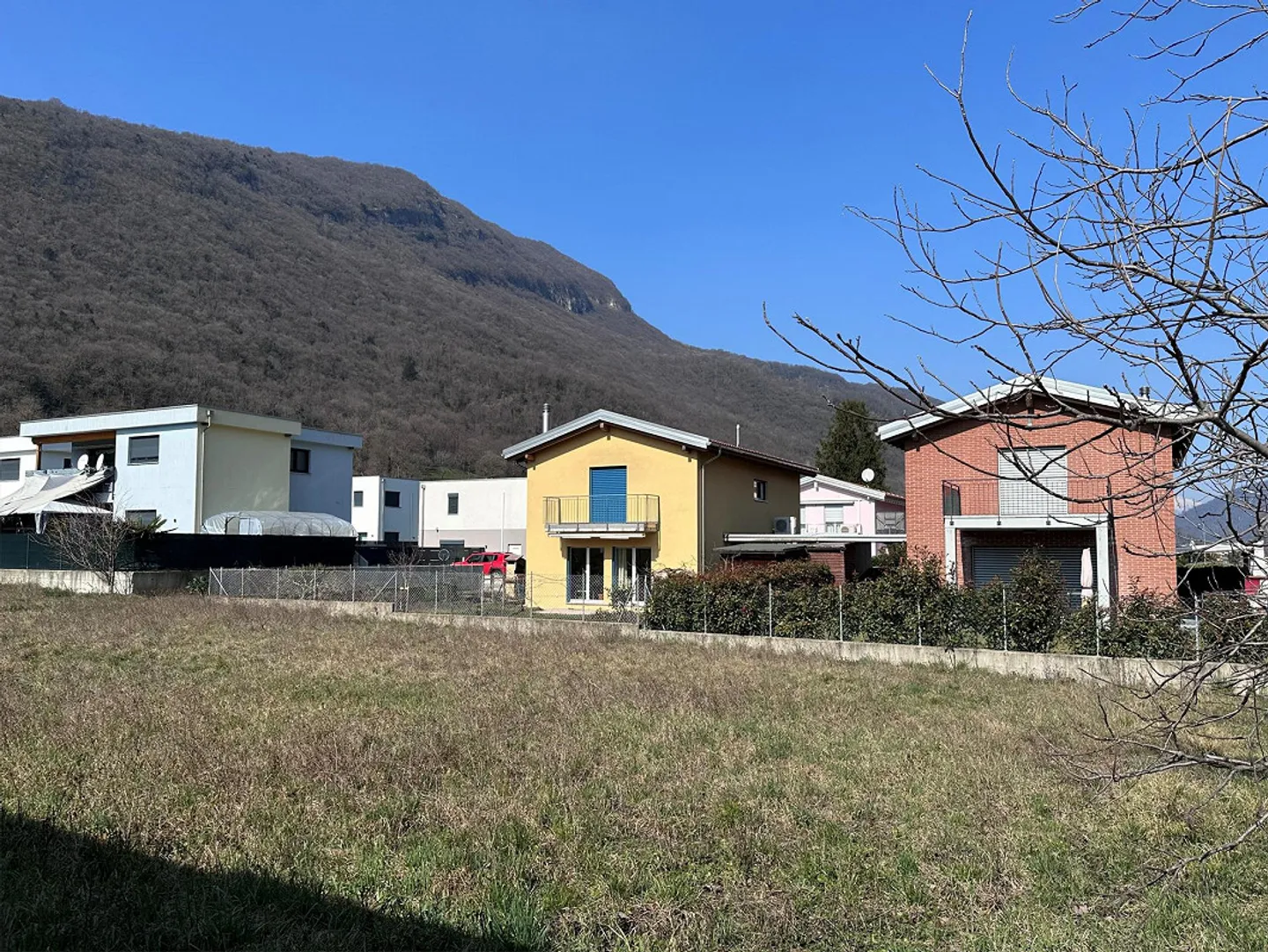 Casa monofamiliare Riva San Vitale - zona soleggiata - Foto 2 di 25