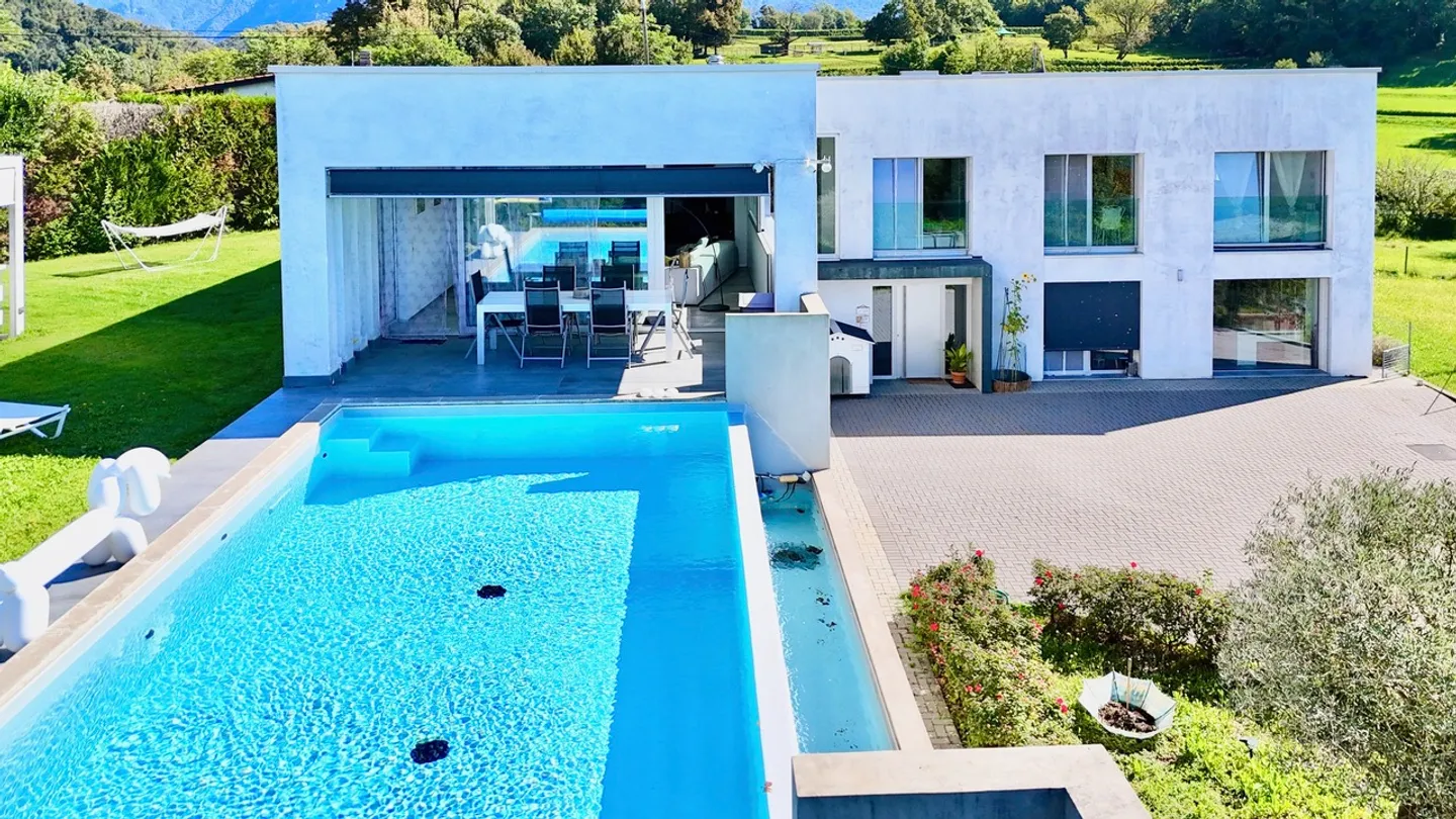 Prestigiosa villa Contemporanea con Giardino, Piscina e Vigna Privata - Foto 3 di 31
