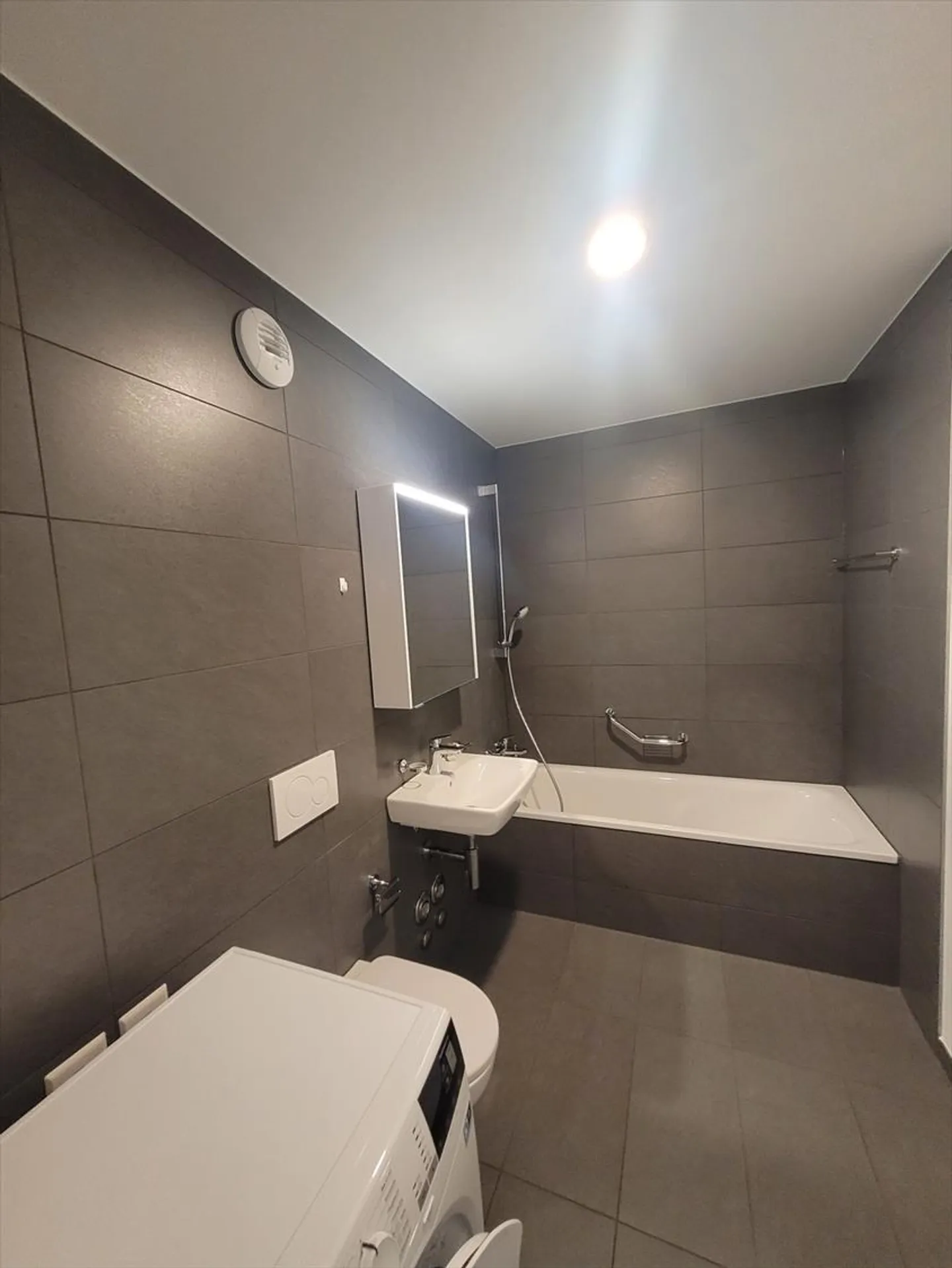 Appartamento di 2.5 locali in affitto a Delémont - Foto 6 di 7