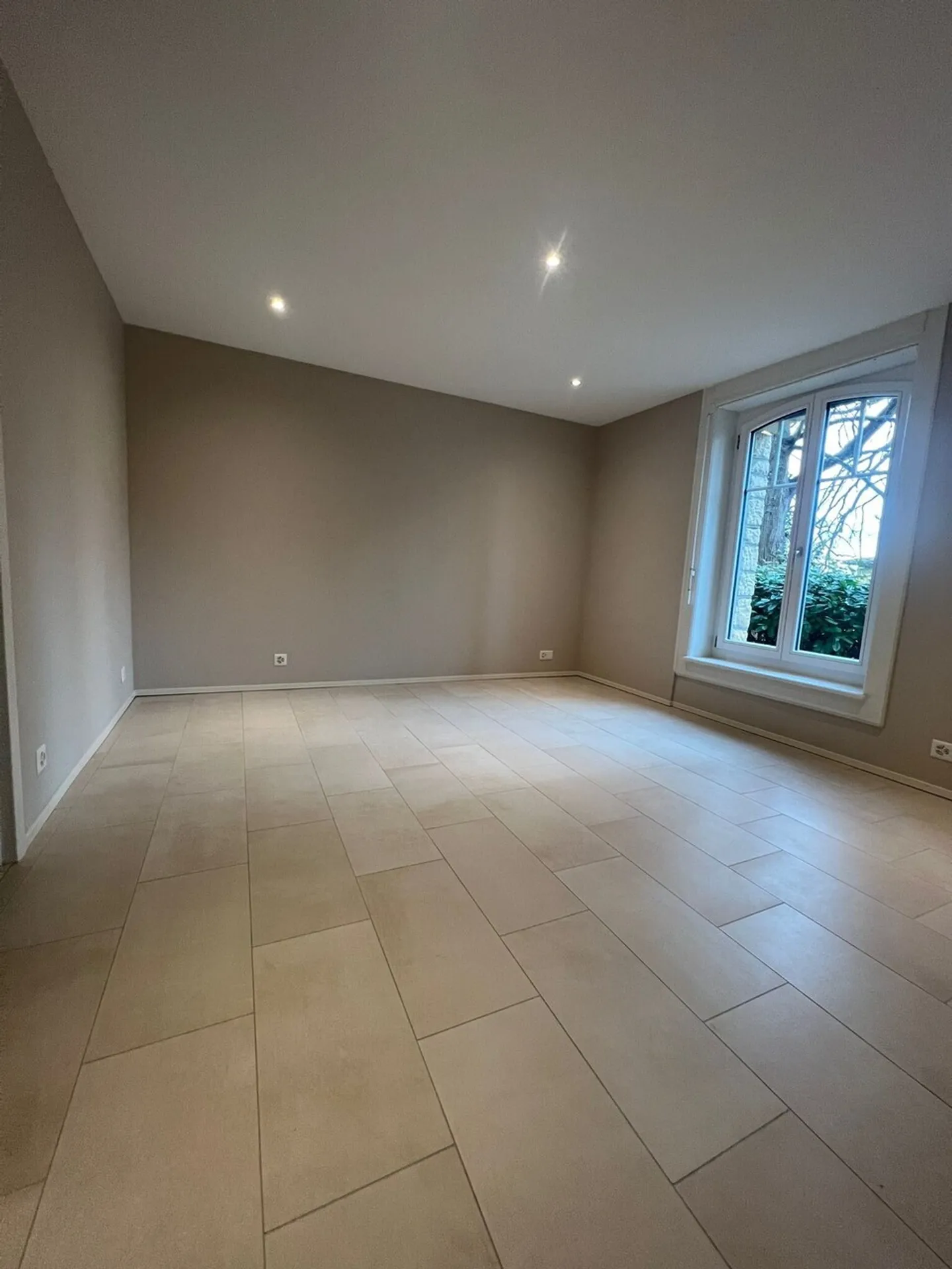 Fribourg / 3,5 Zimmer im Erdgeschoss - Foto 2 von 5