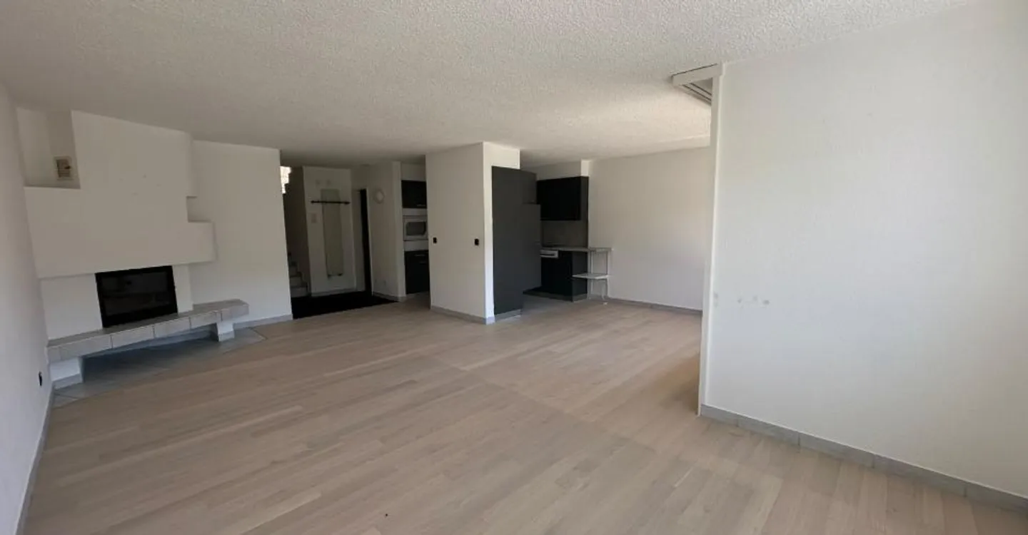 Appartement Triplex Spacieux - Photo 3 sur 14