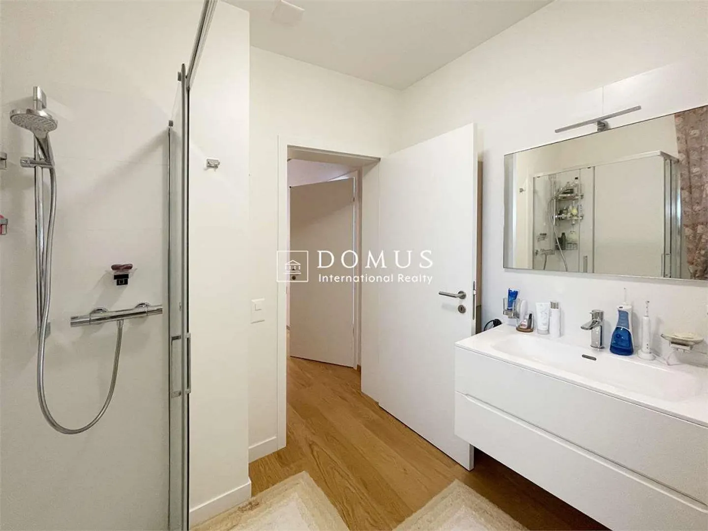 Splendide appartement avec vue sur le lac au centre-ville - Photo 10 sur 13