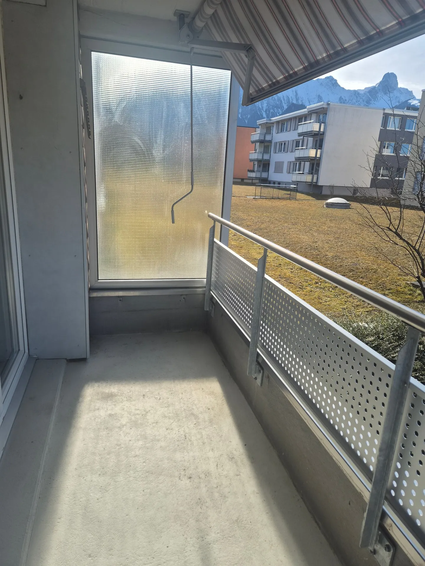 Gemütliche 1-Zimmer-Wohnung mit Balkon in Thun - Foto 4 von 5