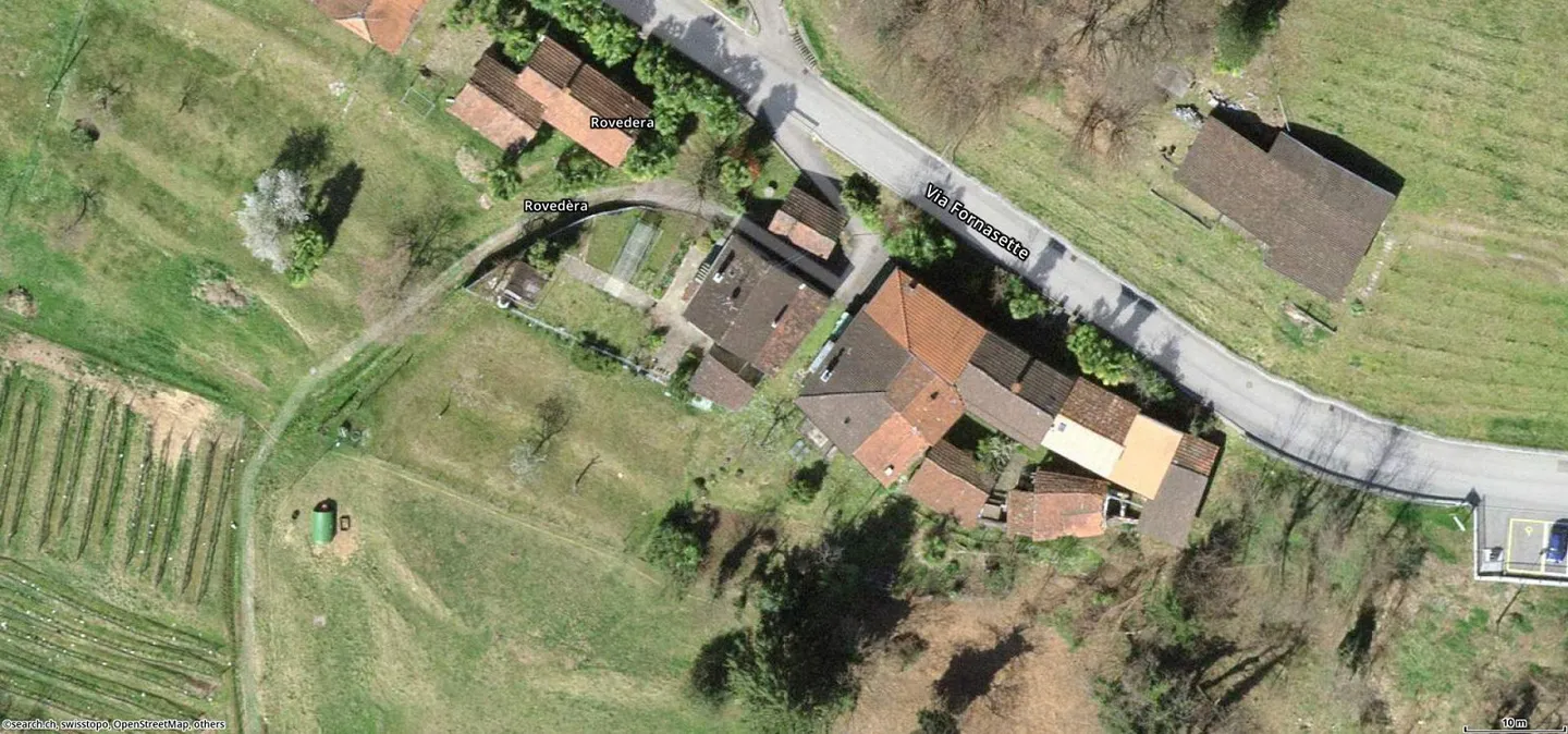 Casa di 6 stanze da ristrutturare con giardino in una posizione molto tranquilla e soleggiata - Foto 25 di 27