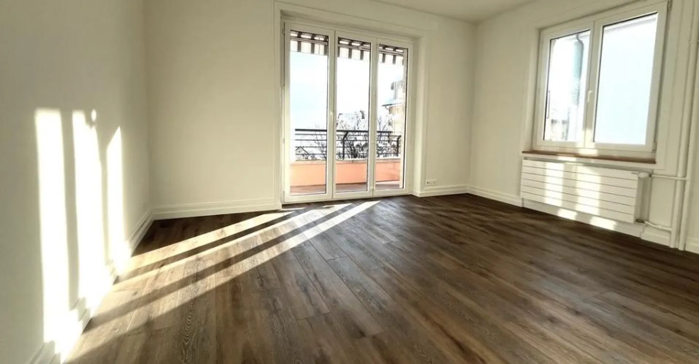 Appartement 4 pièces rénové - Photo 2 sur 7
