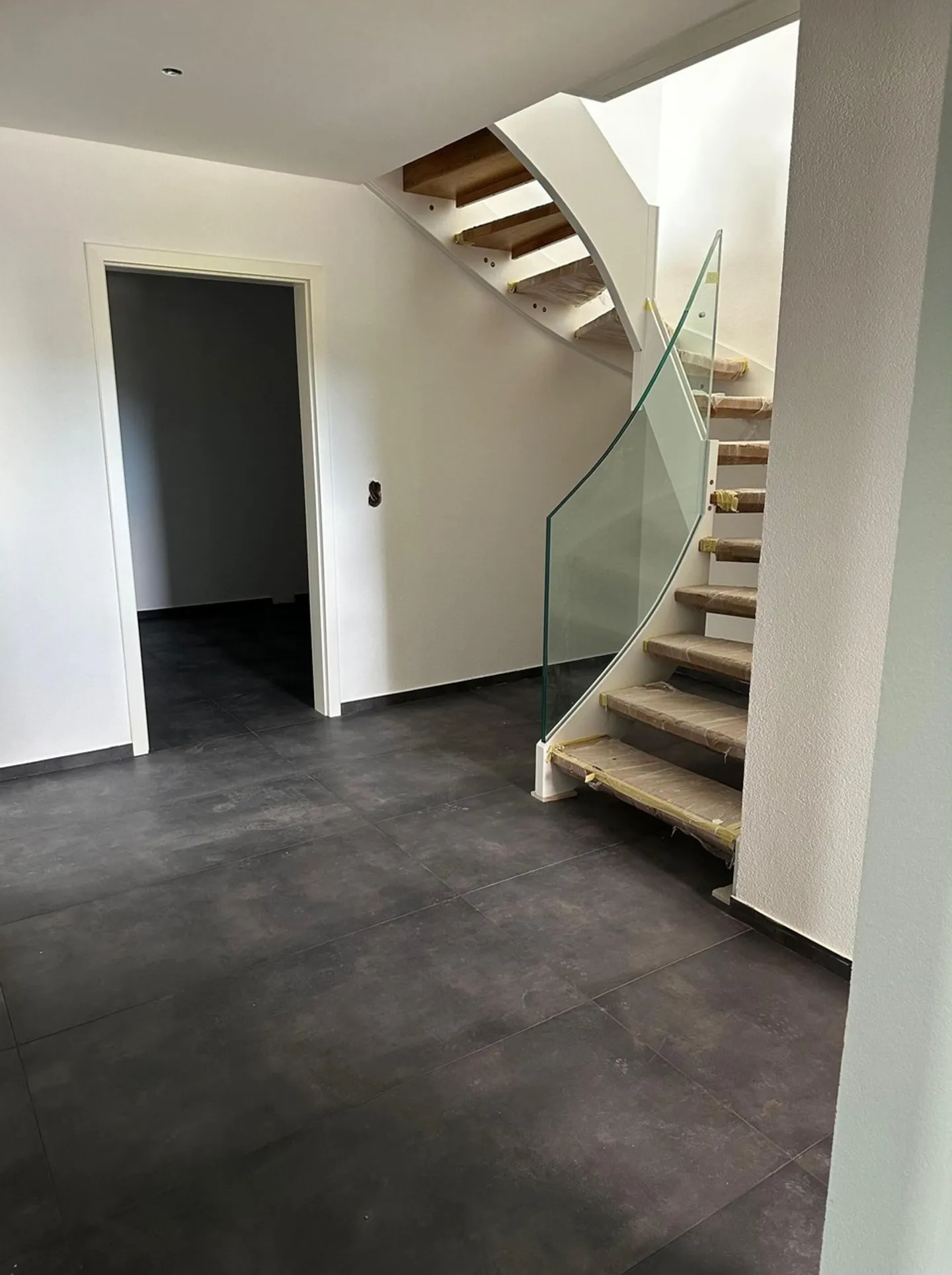 A casa nel verde eppure vicino alla città - Foto 5 di 10