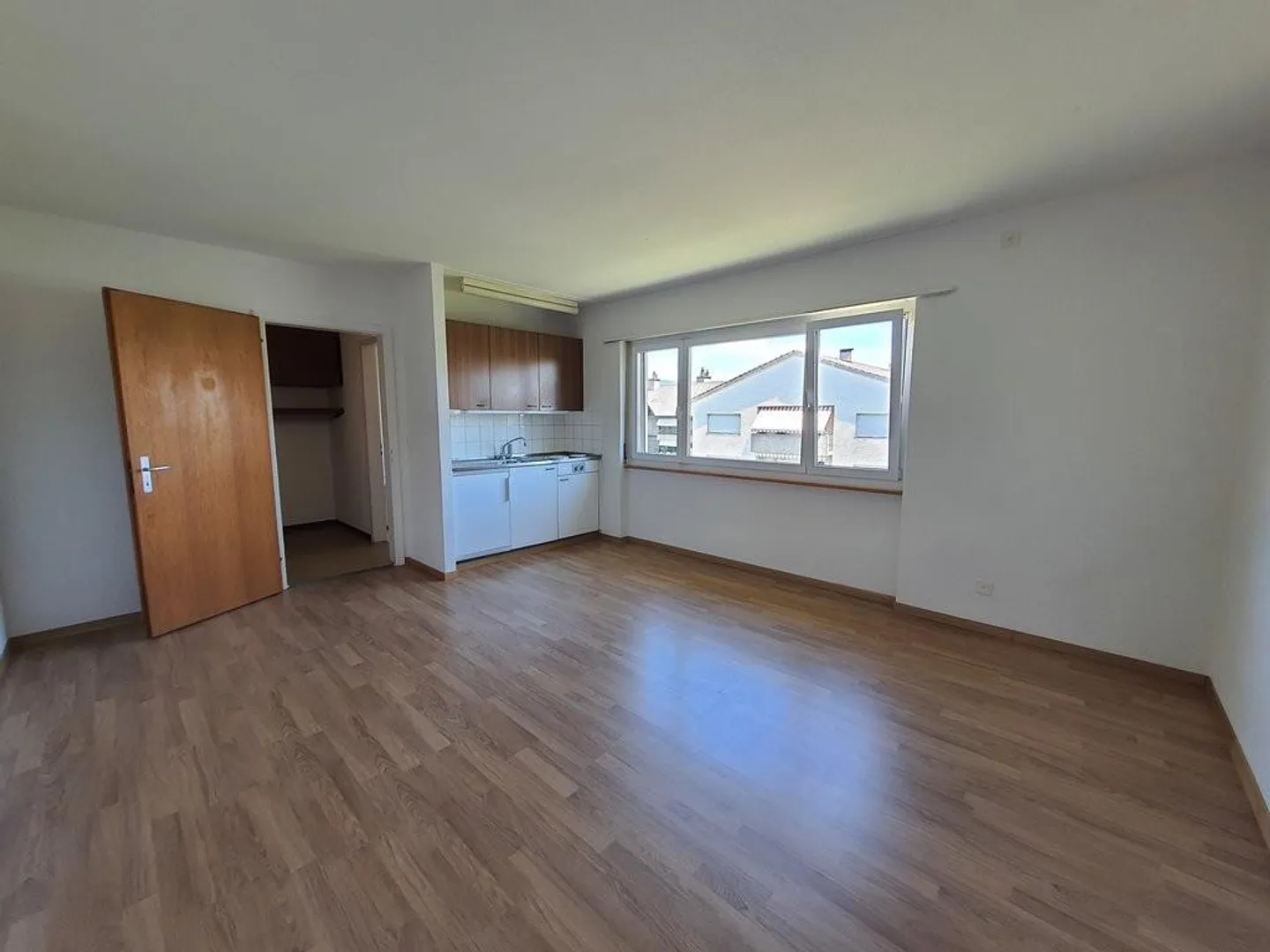 Gemütliche 1-Zimmerwohnung in Studen zu vermieten - Foto 2 von 7