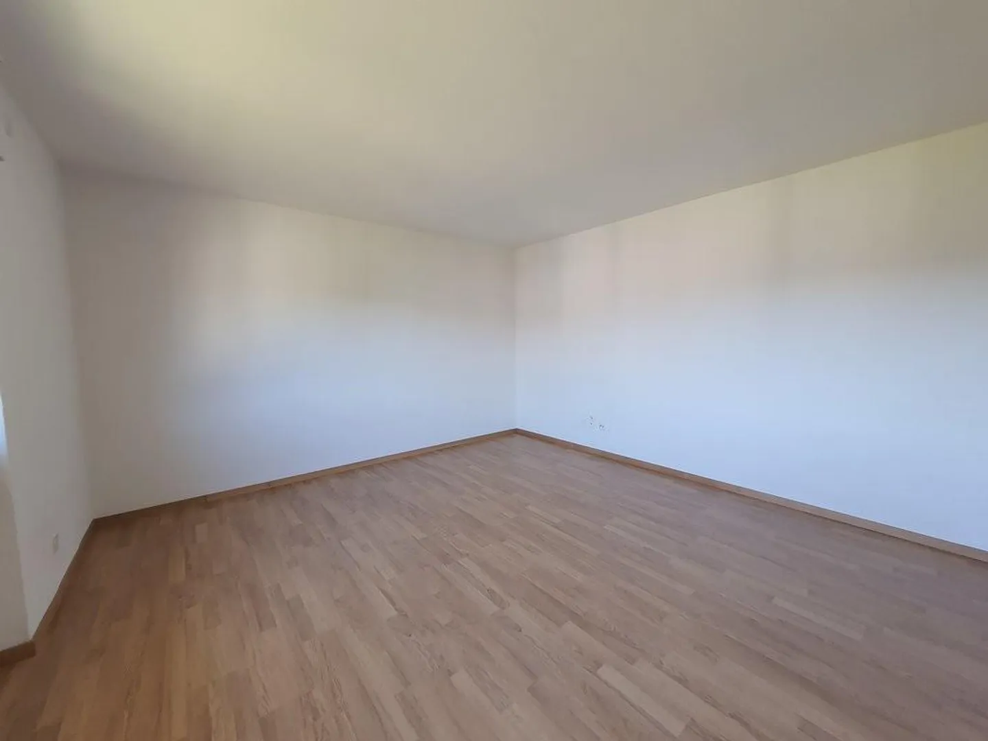 Gemütliche 1-Zimmerwohnung in Studen zu vermieten - Foto 3 von 7