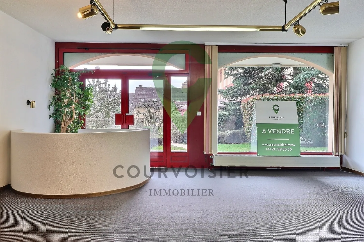 Espace Commercial Lumineux - Photo 5 sur 12