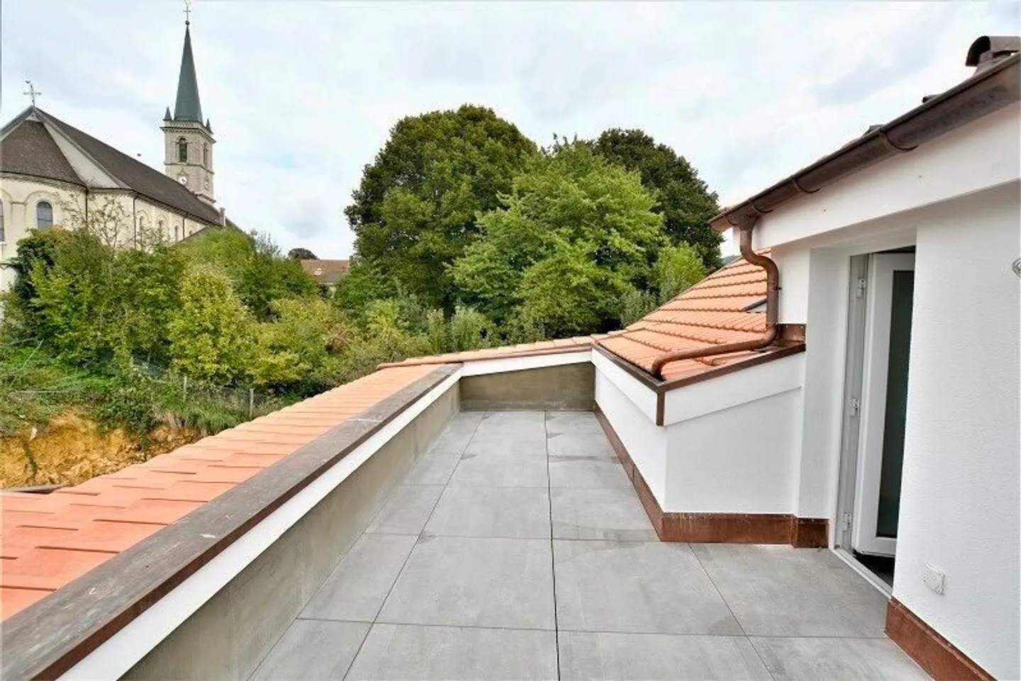 Appartamento Moderno con Terrazza - Foto 1 di 7