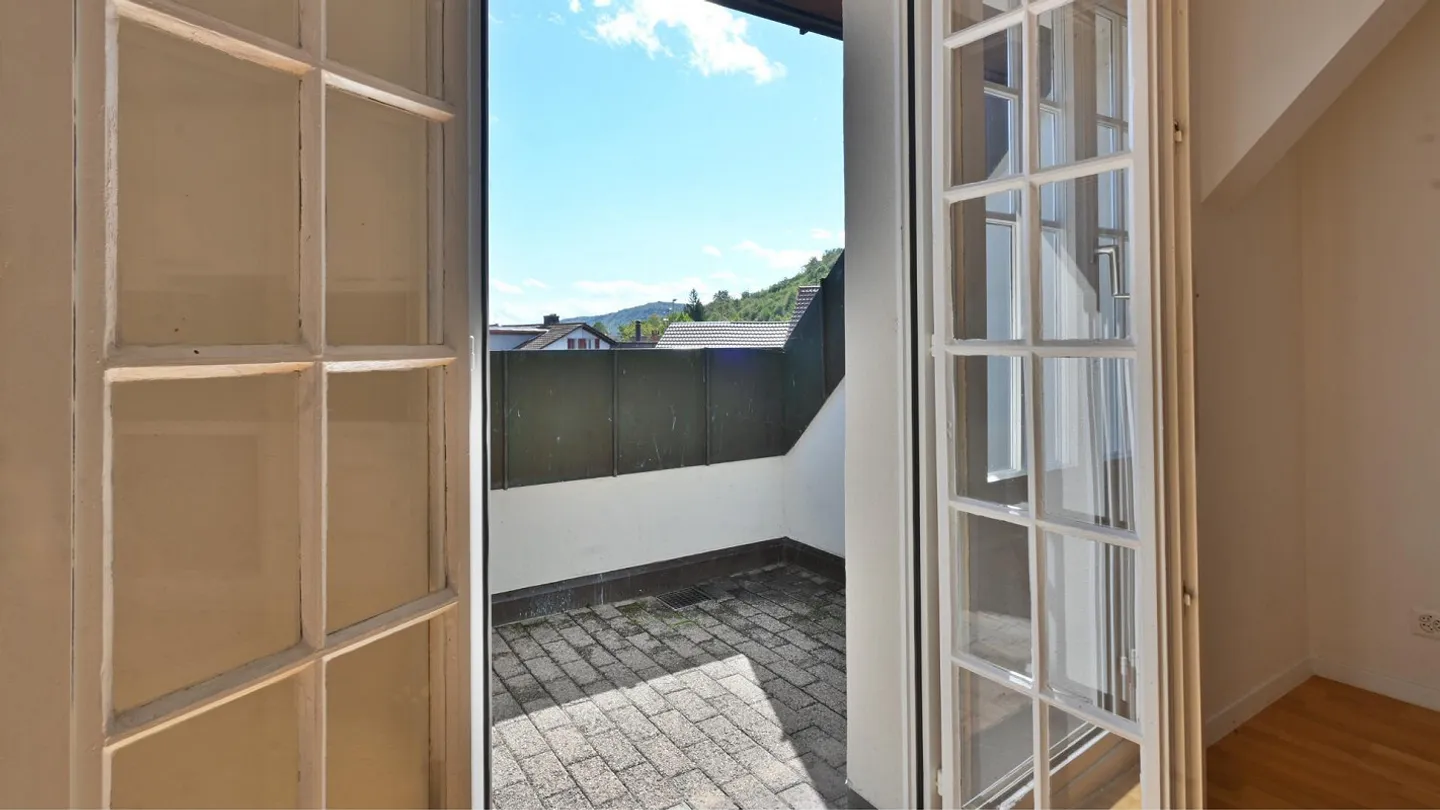 Charmante Dachwohnung in Bad Zurzach - Foto 3 von 11