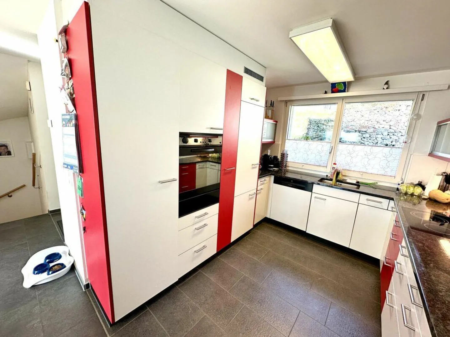 Casa bifamiliare moderna e soleggiata di 5,5 stanze a Oberhofen - Foto 3 di 15
