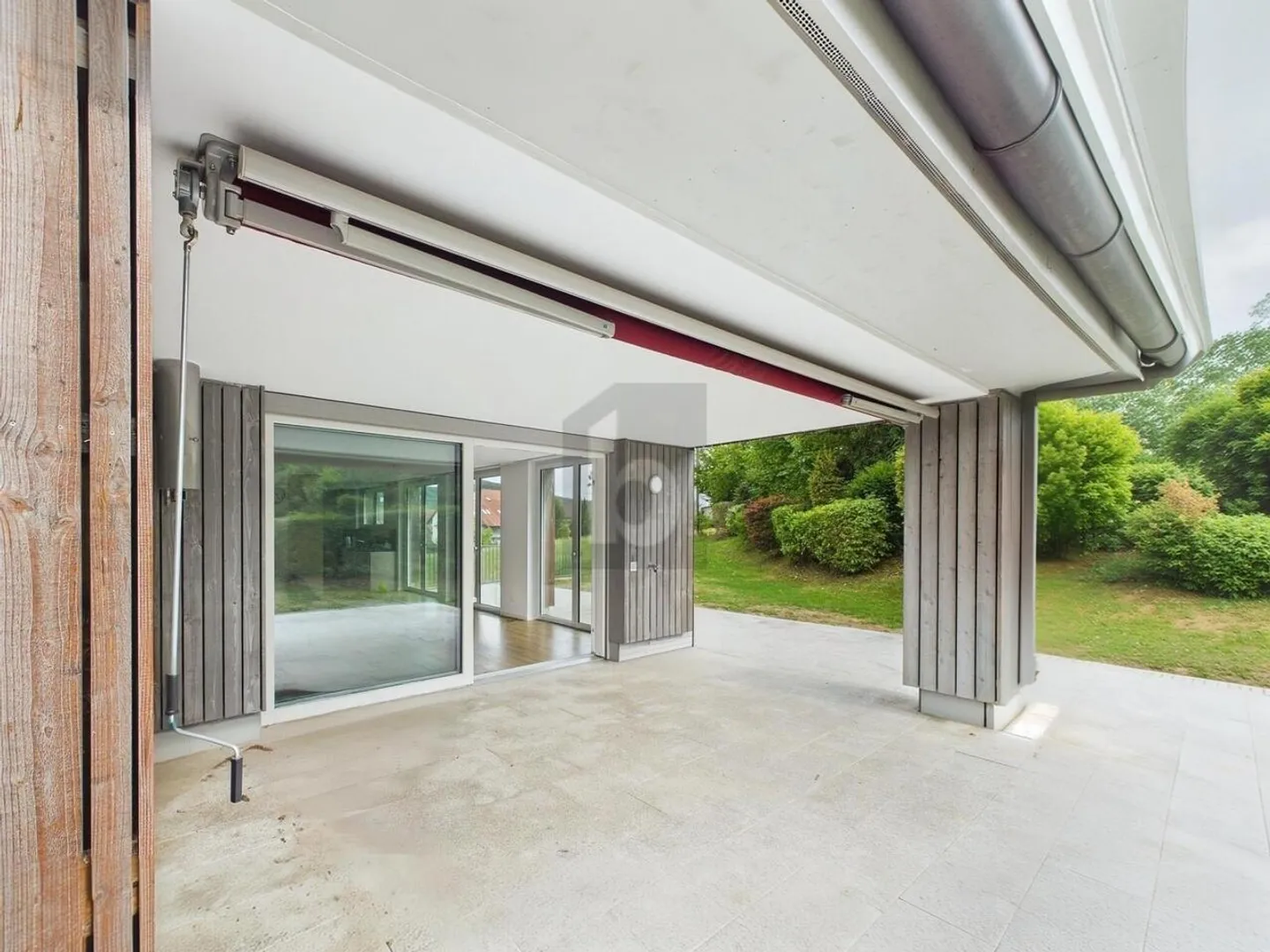 OASIS MODERNE AVEC BEAUCOUP D'ESPACE - Photo 3 sur 6