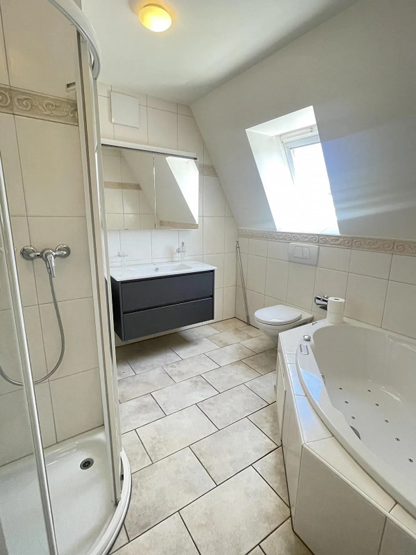Esclusivo attico con terrazza sul tetto privata - Foto 14 di 24