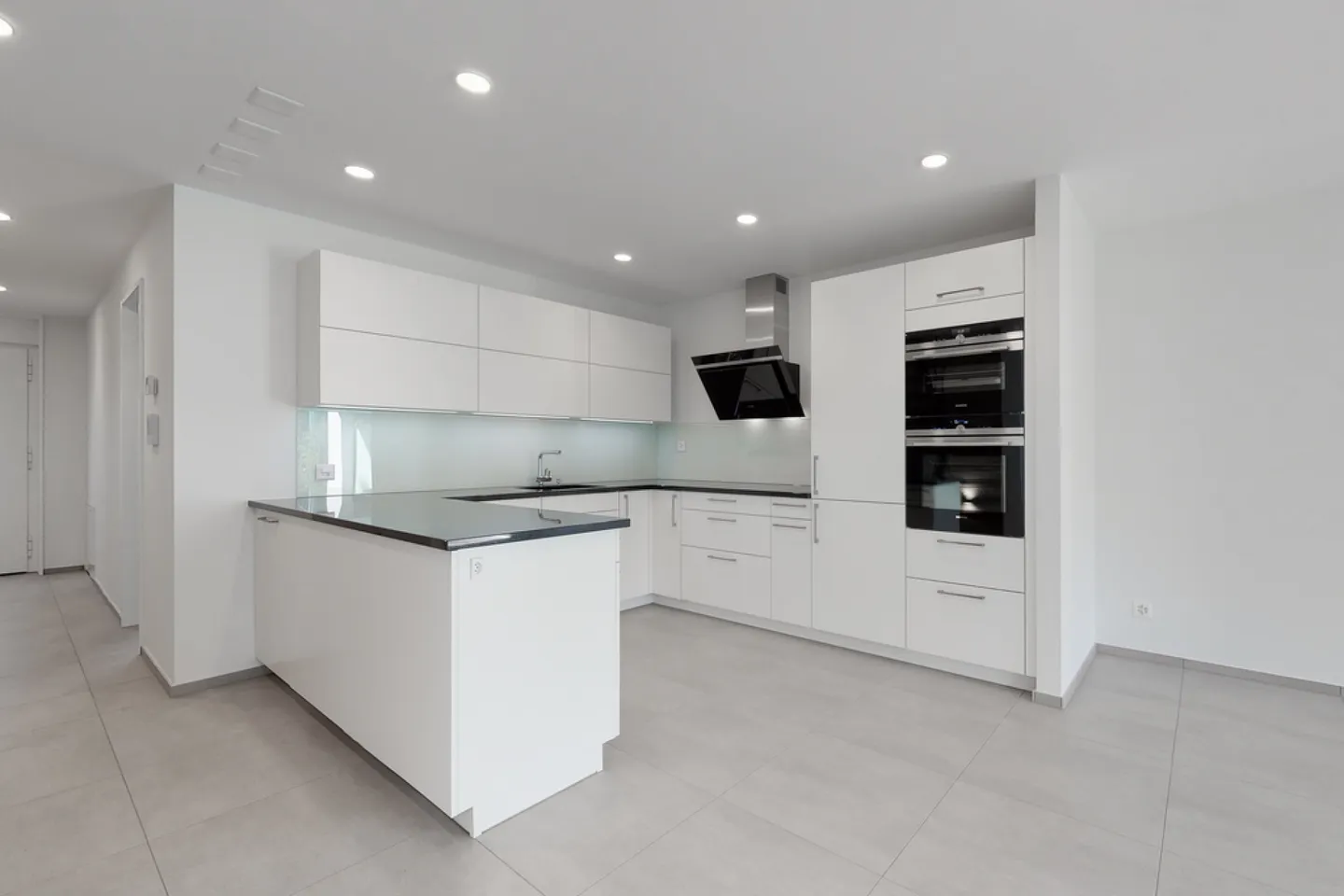 Maison individuelle moderne - Photo 3 sur 8