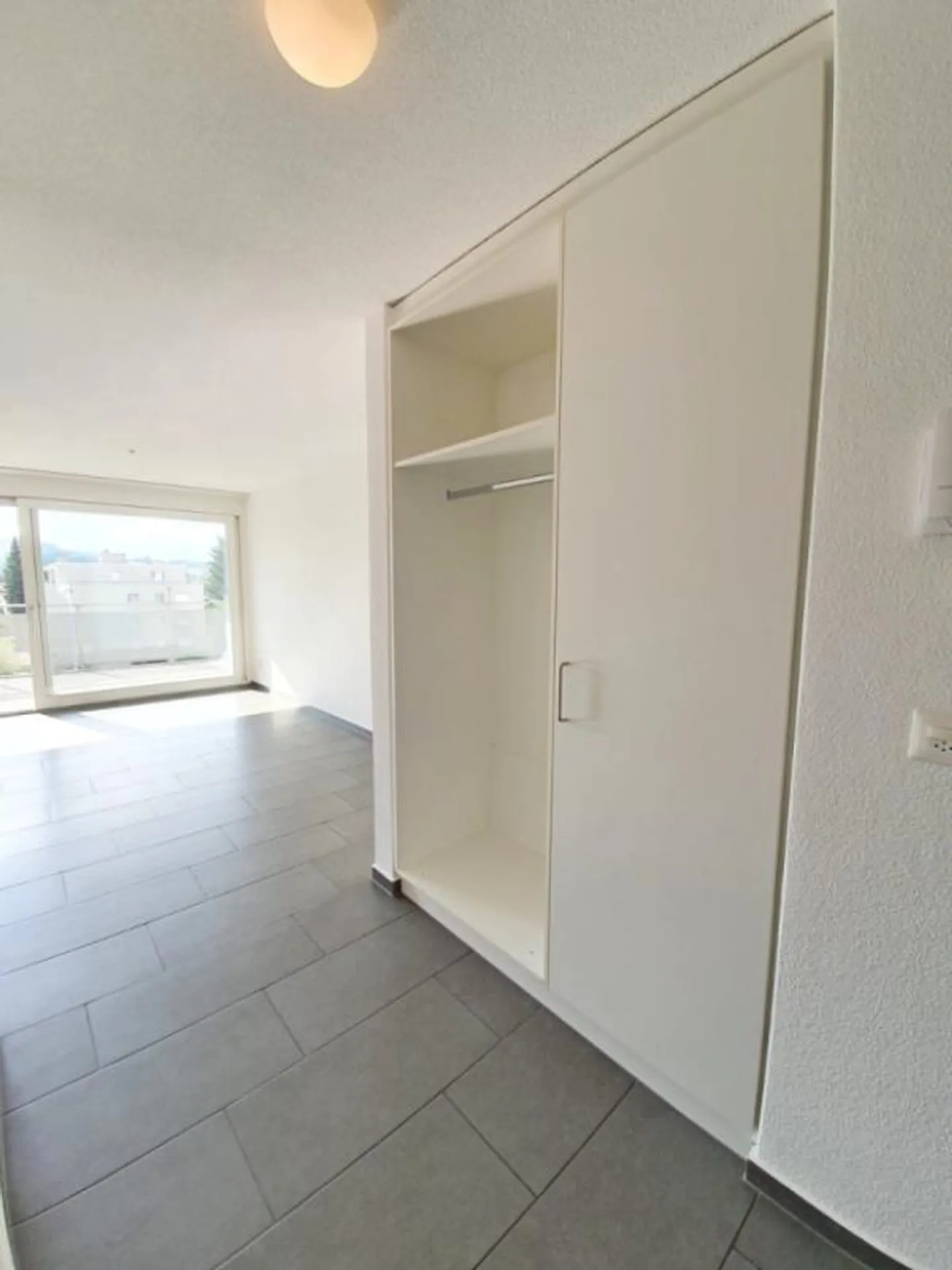 Grosszügige Wohnung in familienfreundlichem Quartier - Foto 8 von 11