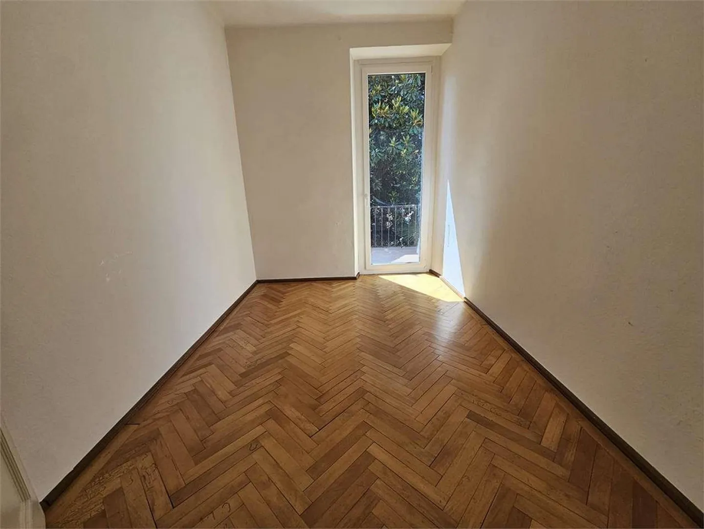 Lugano Centro, appartamento spazioso di 4.5 stanze - Foto 8 di 12